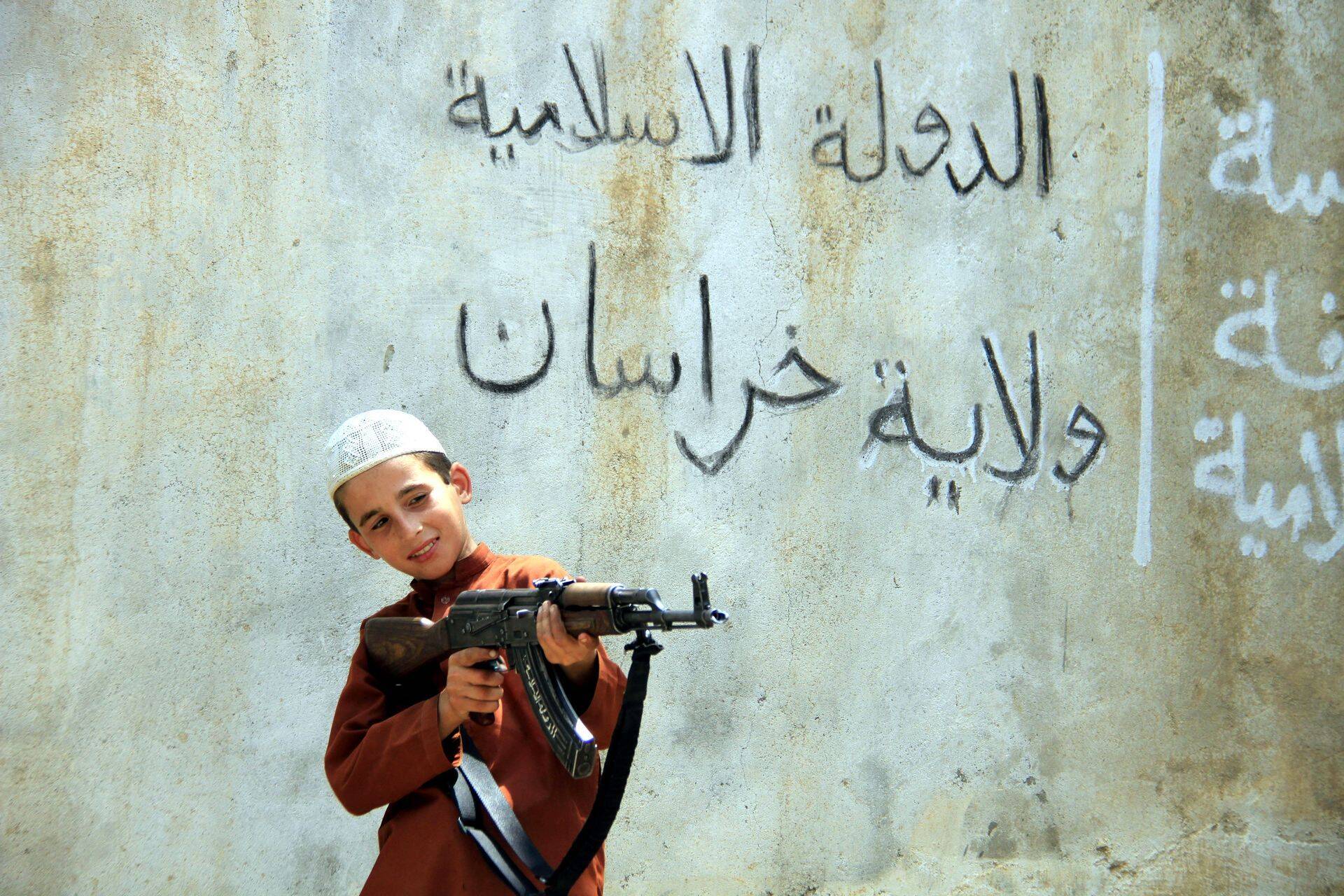 Islamiriigi lapsvõitleja