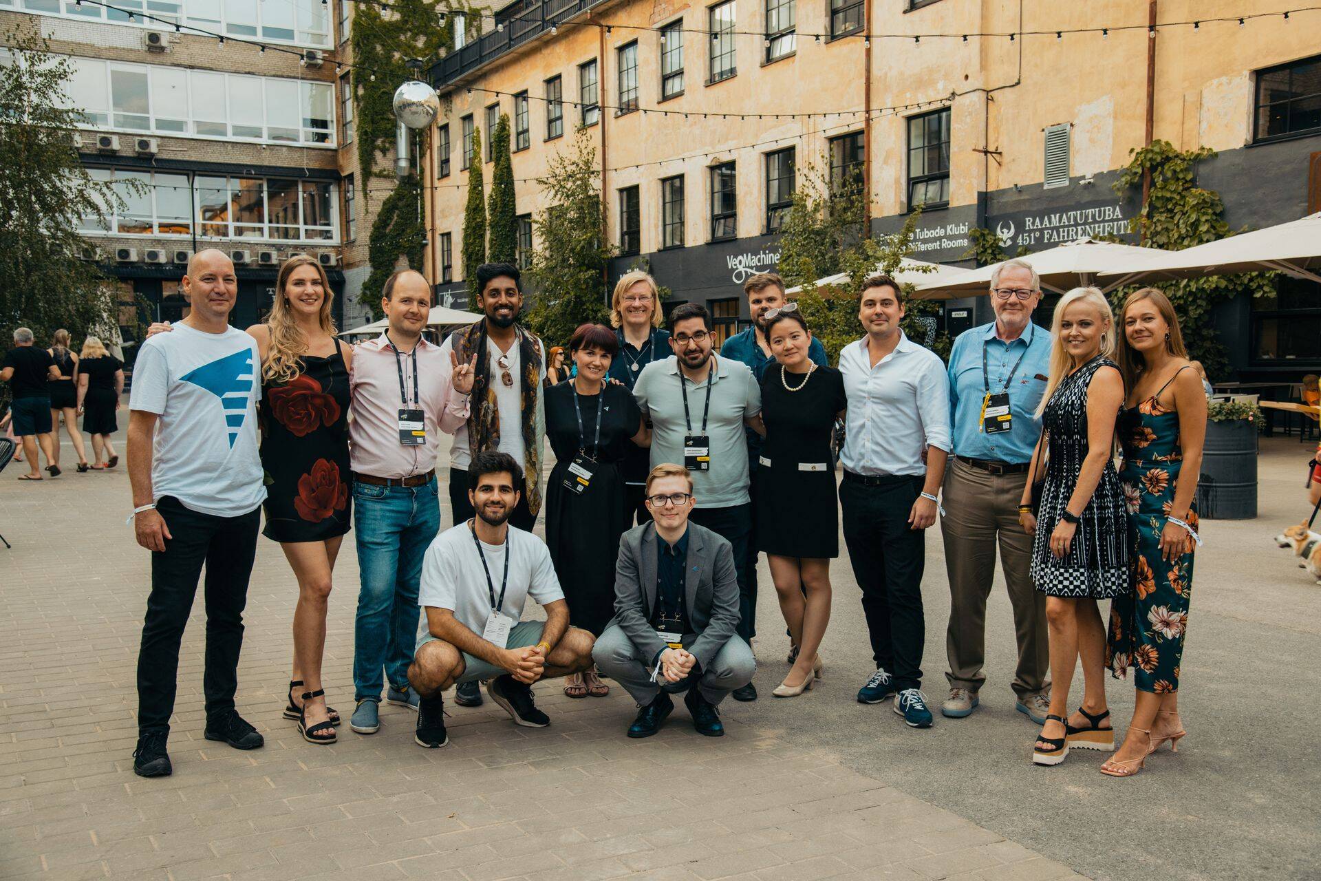 Accelerate Estonia tiim koos välispartneriga sTARTUp Day kogukonnasündmusel. Partneriks on vaimse tervise innovatsiooni ja tehnoloogia teemasid koondav Happiness Foundation UK-st