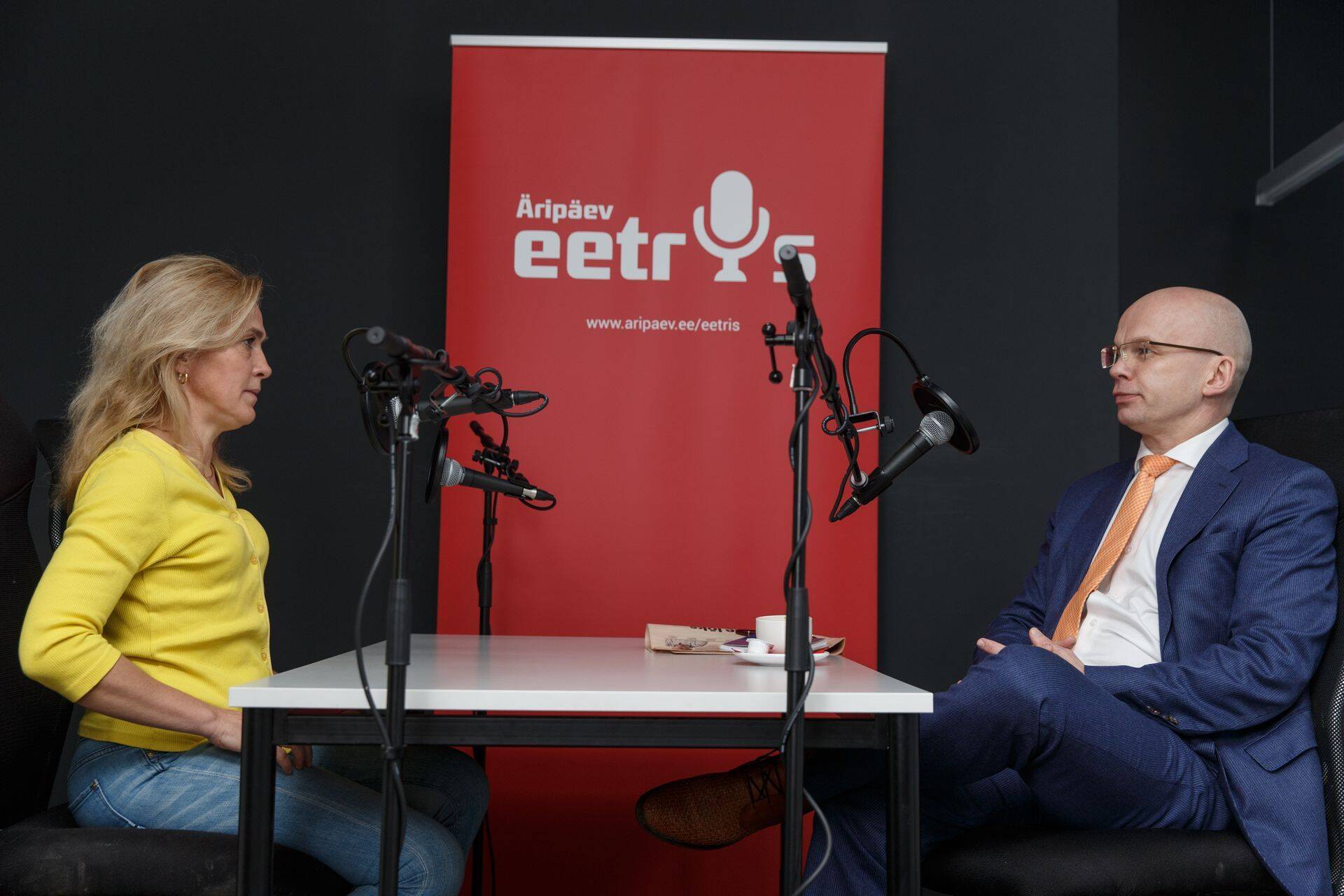 Äripäeva veebiraadio stuudios on külas Soraineni vandeadvokaat Allar Jõks, keda intervjueerib Äripäeva arvamustoimetaja Vilja Kiisler.