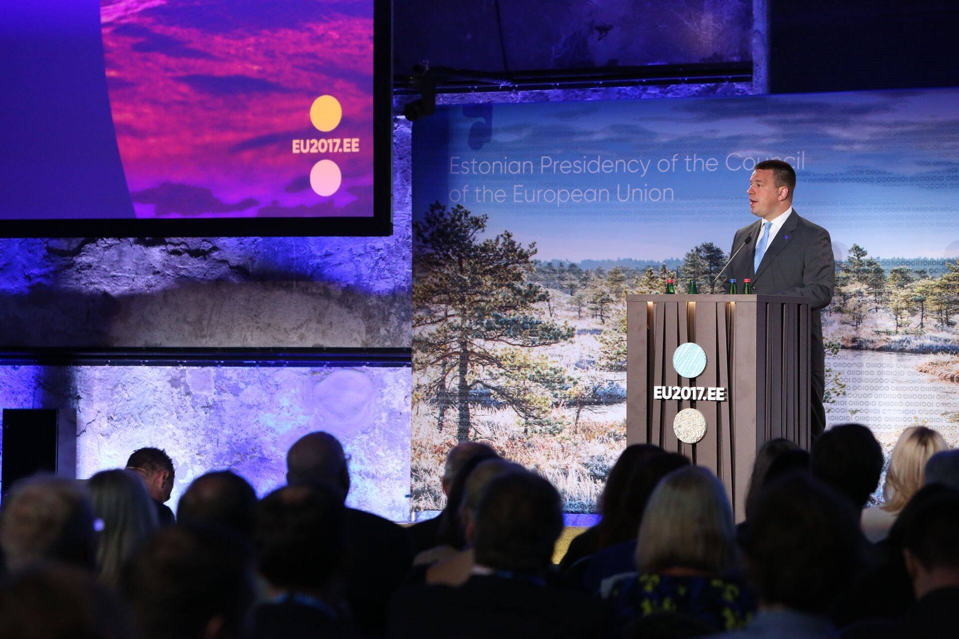 Открывая сегодня в Таллинне конференцию об общем цифровом рынке и свободном движении данных, премьер-министр Юри Ратас