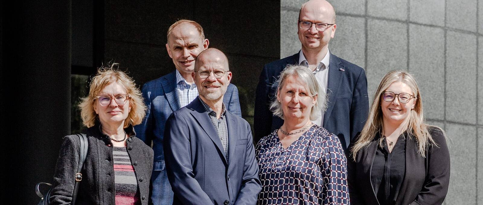 Tartu ülikooli külastanud Kanada kuningliku arstide ja kirurgide kolleegiumi esindajad tutvusid siinse meditsiiniharidusega ja panid aluse edasisele koostööle residentuuriõppe arendamisel.