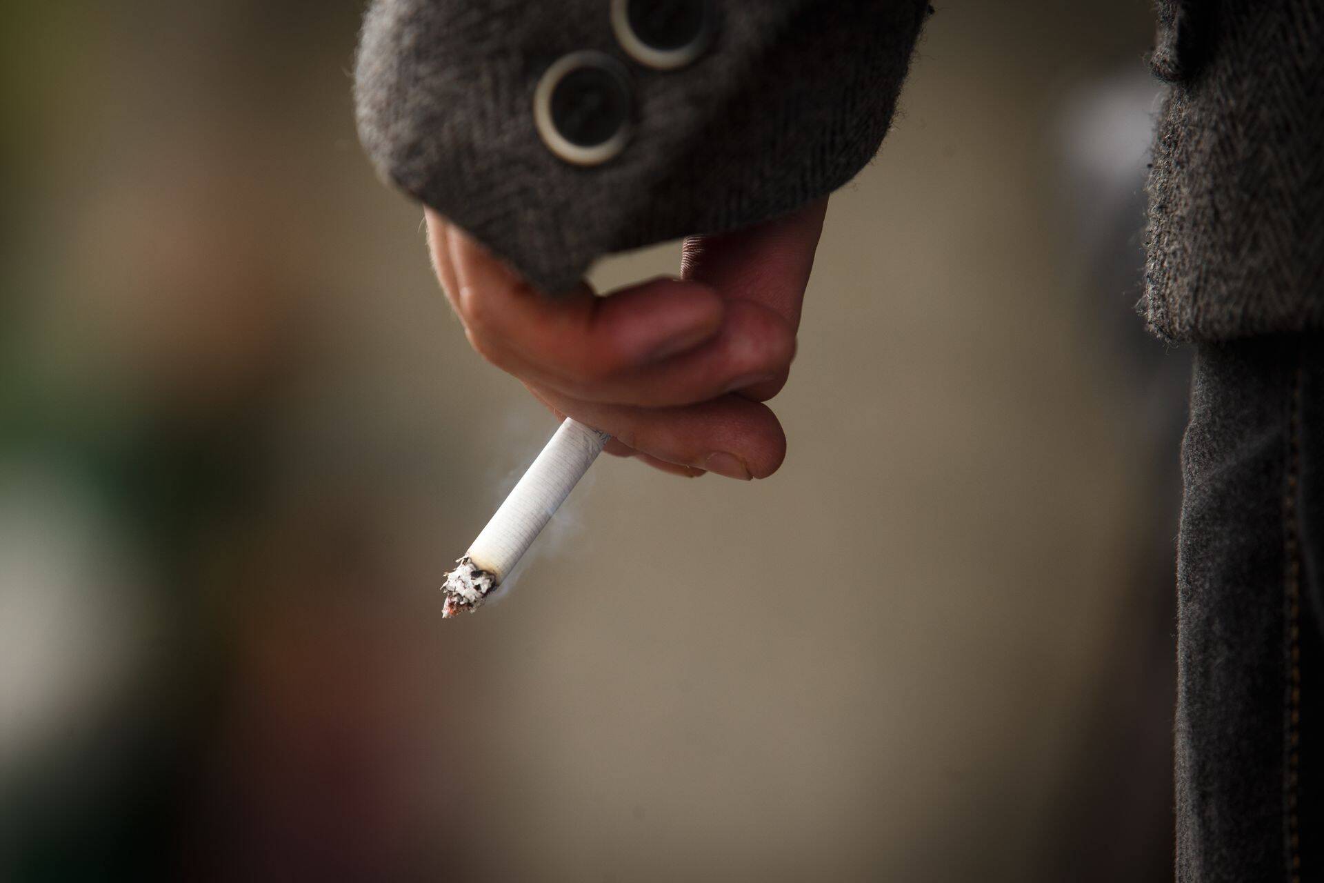 Kopsuliidu andmeil sureb Eestis ligi 2000 inimest aastas suitsetamise tõttu.