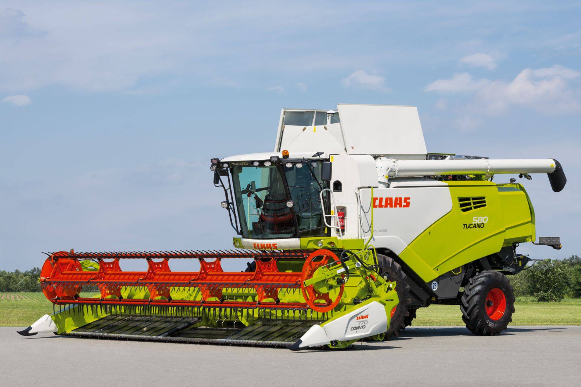 CLAAS tõi turule uued heedrid.