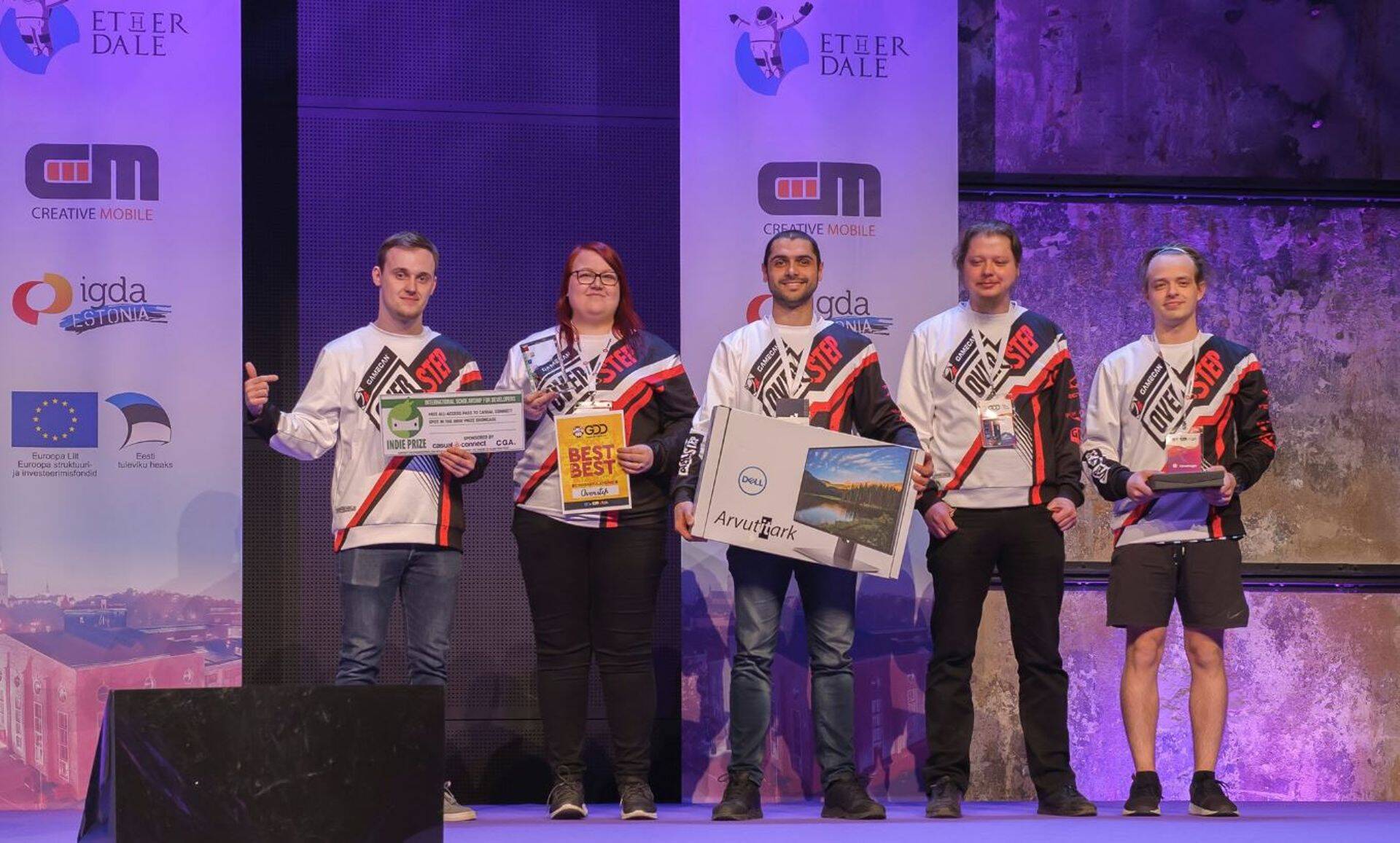 Pärnu mänguarendusfirma Gamecan Tallinnas Kultuurikatlas oma auhindadega.