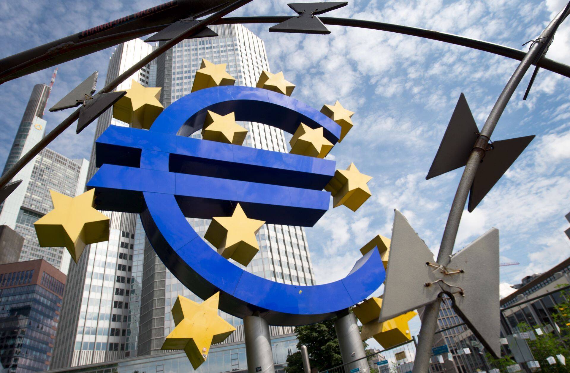 Euroopa Keskpanga otsus pani euro rallima.