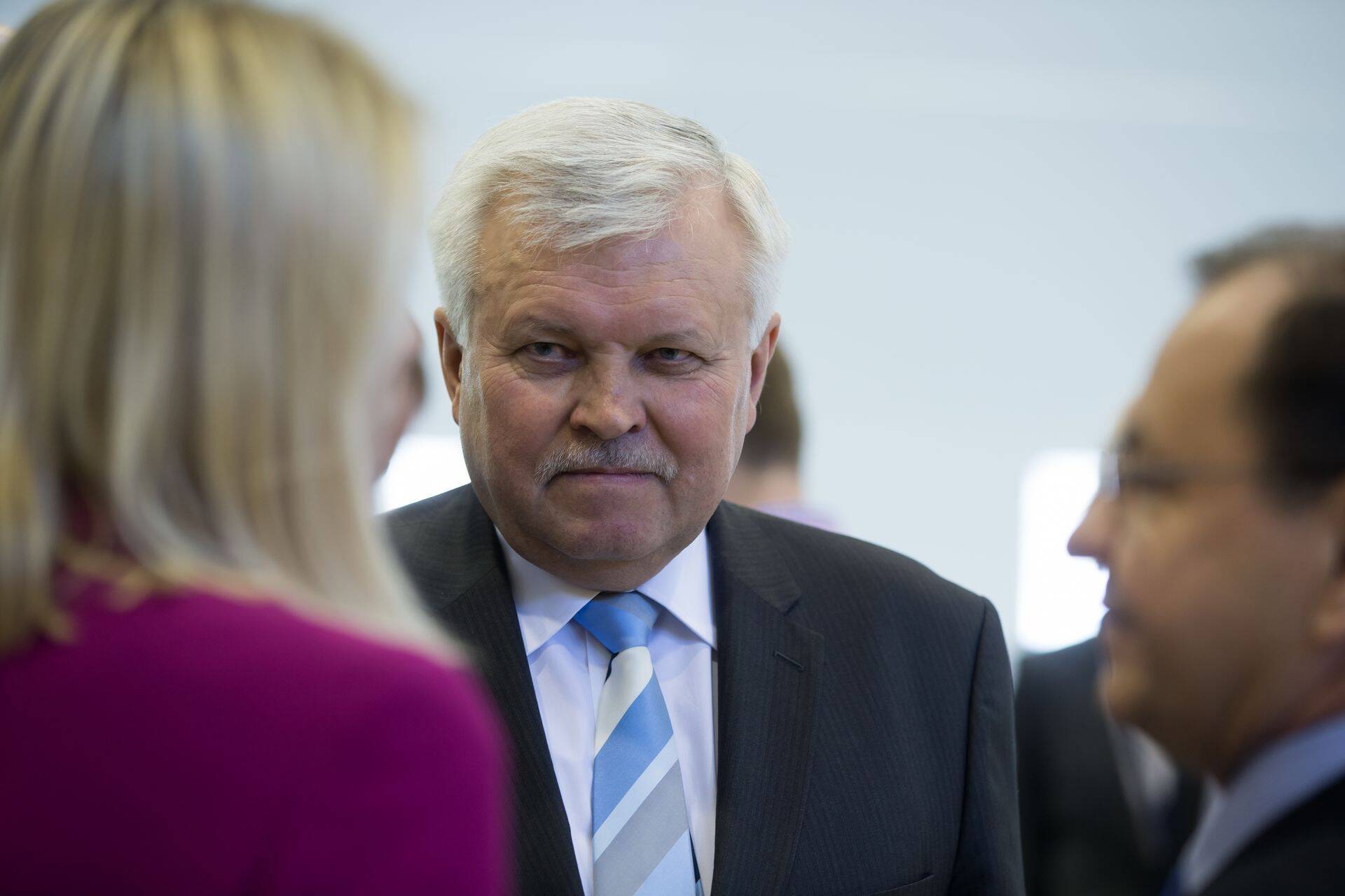 Jüri Pihl tänavu aprillis Tallinna lennujaamas valminud äriklassi lennukite hoolduskompleksi avamisel.