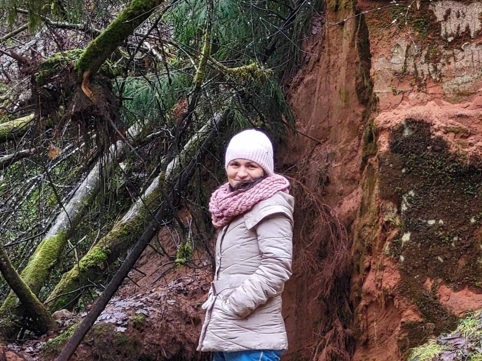 “Aega peitust mängida ja jätkata neoliberaalse mõtteviisiga, mille järgi seisneb vabadus võimaluses teisendada kõik ümber rahaks, ei ole,” kirjutab Farištamo Eller.