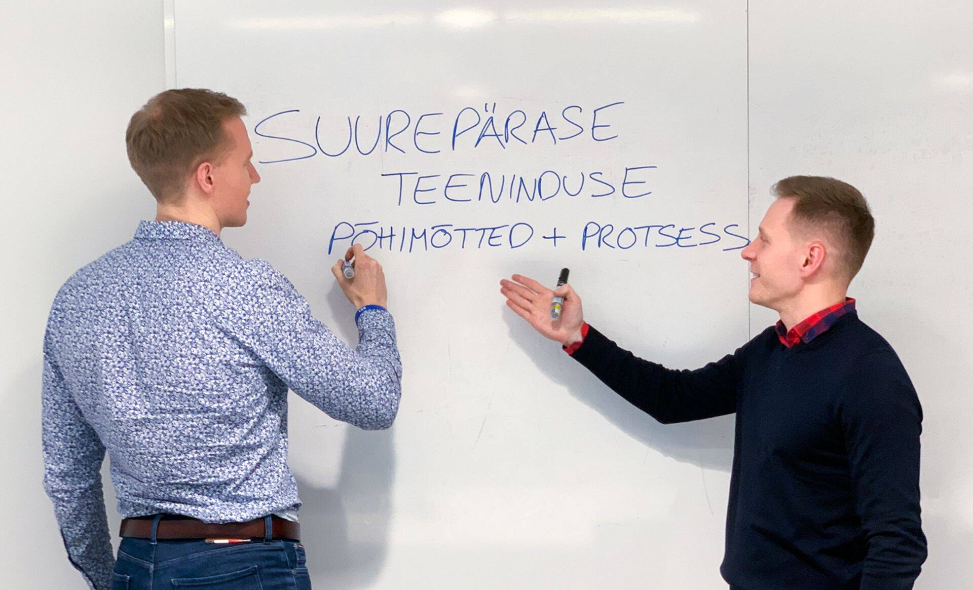 Dominate Sales'i tegevjuht Silver Rooger ja juhtimiskonsultant Andres Kiviselg.