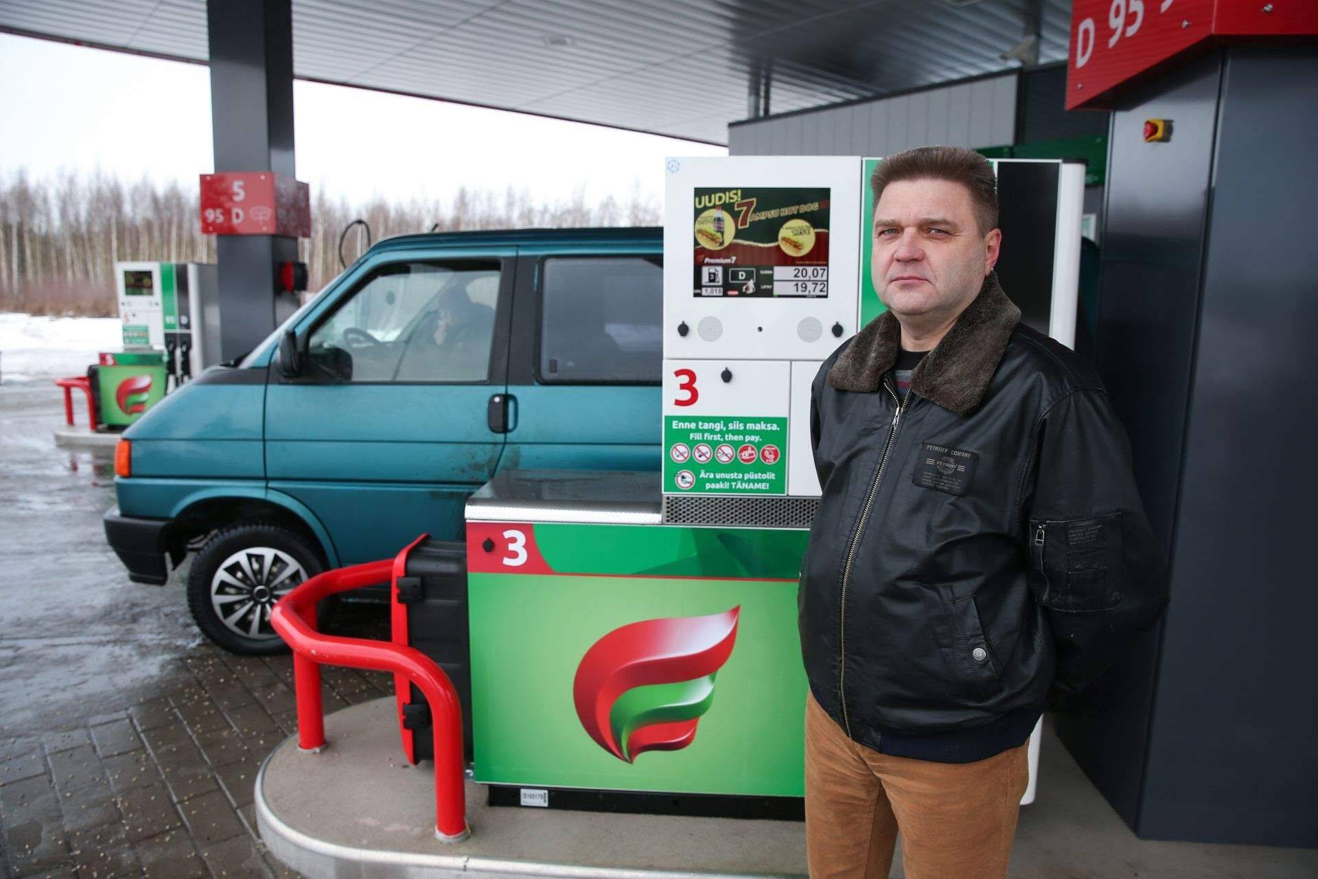 Tööviljakaima ja kiirelt kasvava Reval-Oili suuromanik Albin Tituk leiab, et avalikkuse tähelepanu ei too ühelegi firmale midagi head.