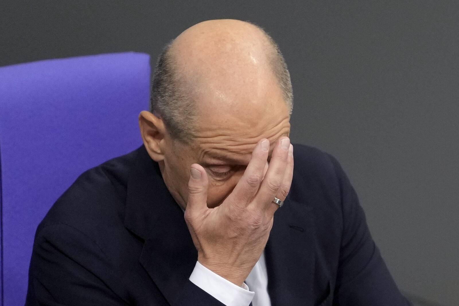 Olaf Scholz ajas kõnega Vladimir Putinile närvi kõigest Baltimaad ja Poola. Probleem asüülitaotlejatega maksab talle aga ilmselt poliitilise tuleviku.