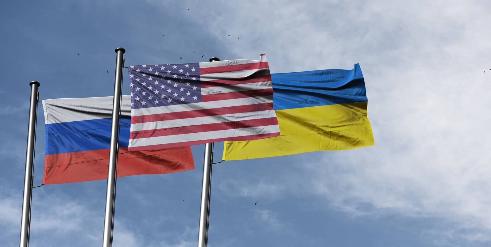 Киев хочет, чтобы к переговорам присоединился и президент США Дональд Трамп.