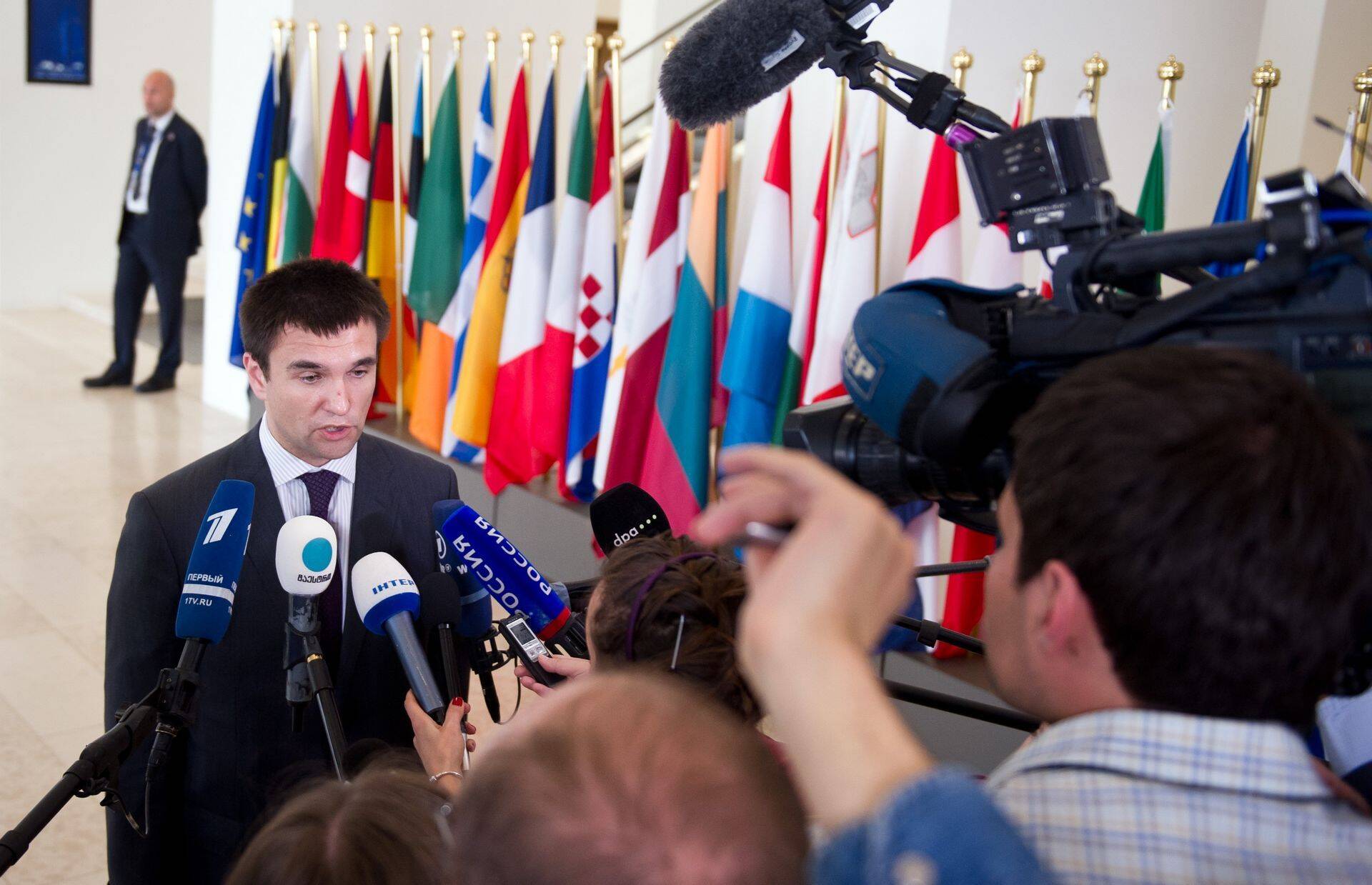 Ukraina välisminister Pavel Klimkin seadis kahtluse alla kaks vaherahu punkti.