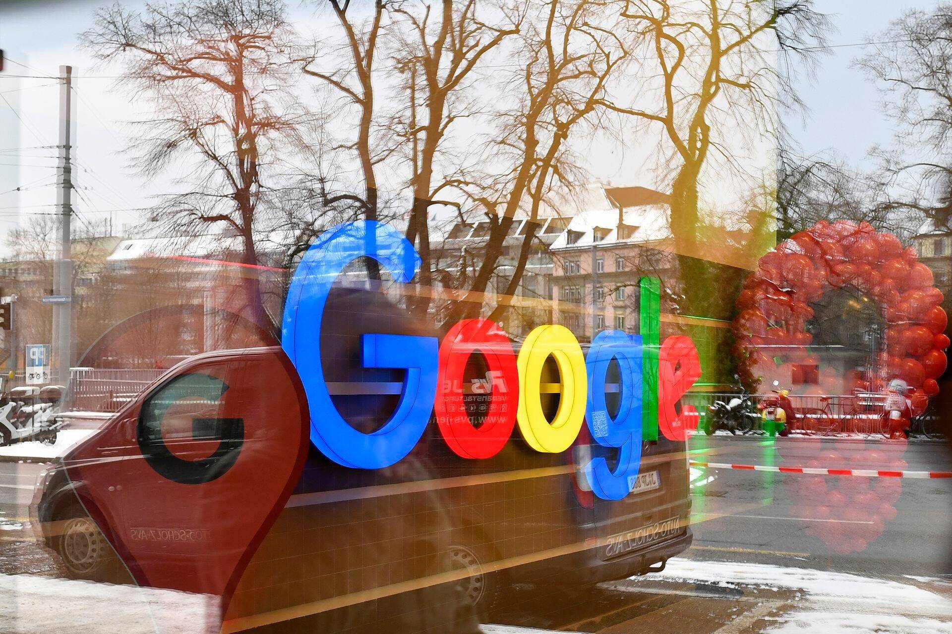 Google'iga samasse kontserni kuuluv Waymo on börsil noteeritud Alphabeti tütarfirma.