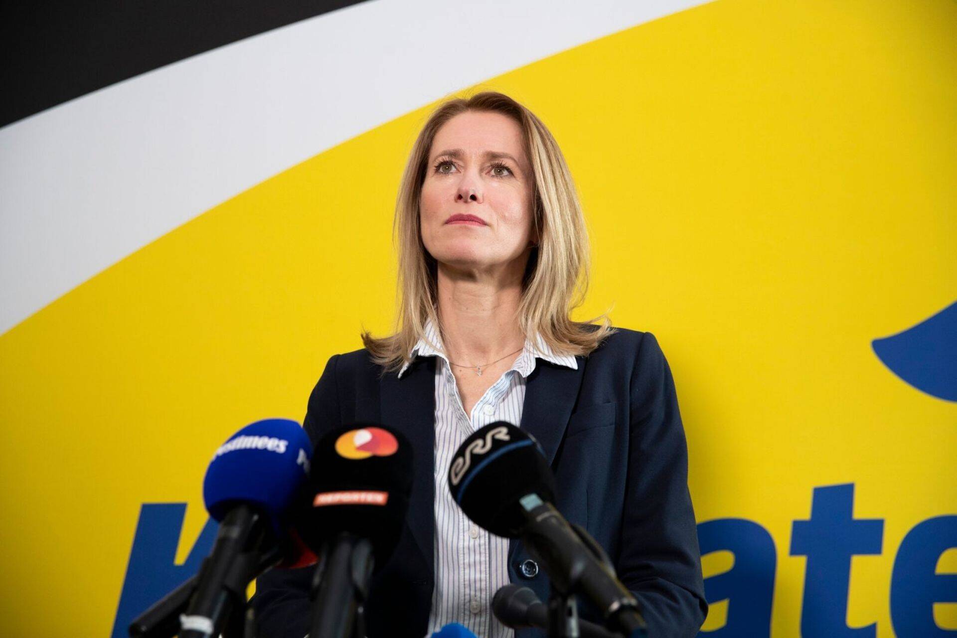 Партия реформ нарушила зарекомендовавшую себя политическую традицию, начав реализовывать решения, которые не обсуждались до выборов в Рийгикогу в этом году, считают в оппозиции.
