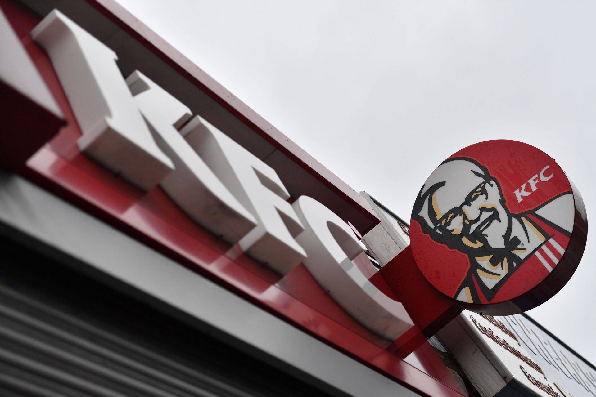Apollo toob KFC Eestisse