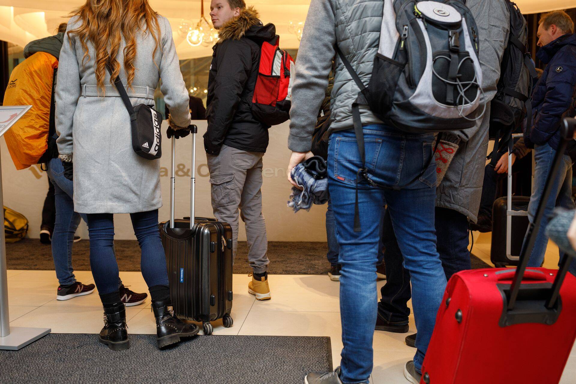 Государство хотело направлять данные постояльцев сразу в полицию.