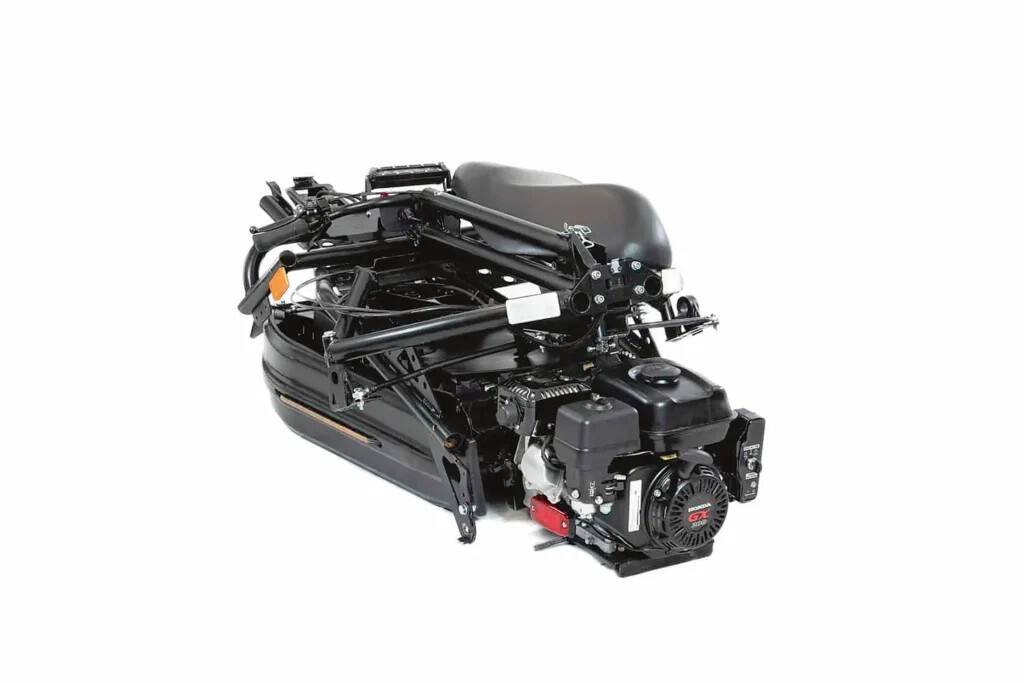 Ülal sõidukorras Vaellani mootorkelk, alla sama kelk kokkupanduna.