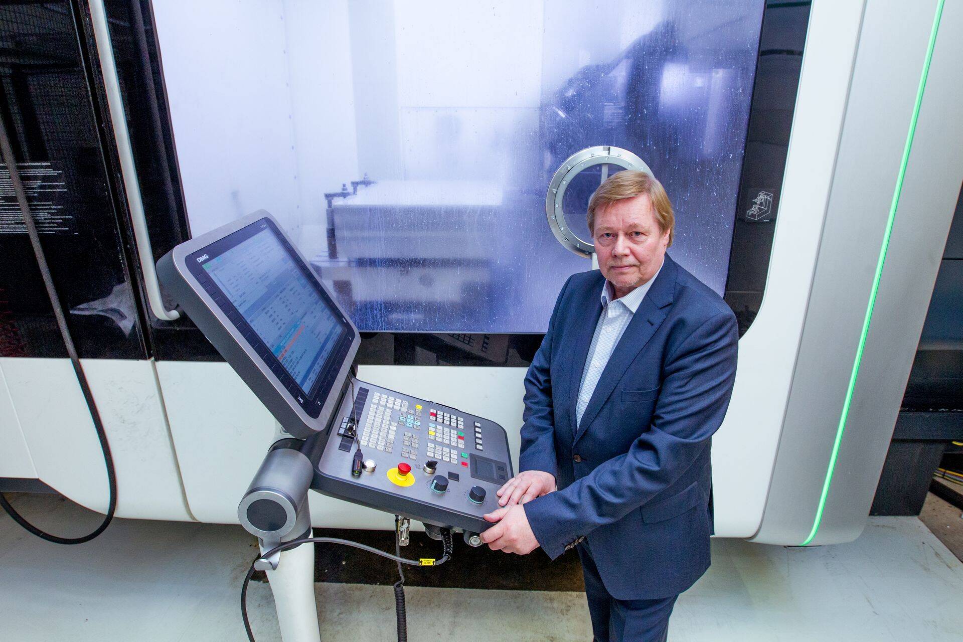 Robotite kasutuselevõtmine on ühiskonna vajadus, mitte teadlaste ja töösturite erahuvi, ütles Innovaatiliste Masinaehituslike Tehnoloogiate Arenduskeskuse OÜ juhatuse liige Jüri Riives.