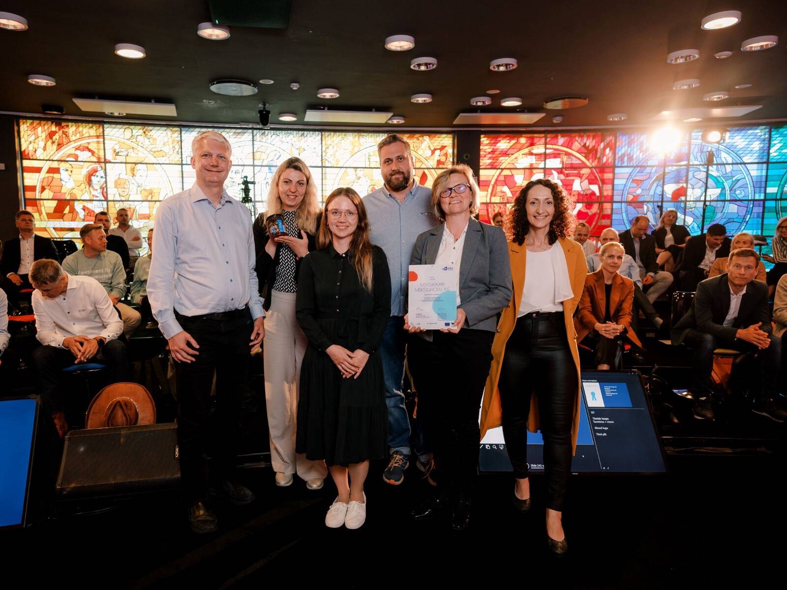 Mikskaar Miksgrow meeskond programmi lõpetamisel.