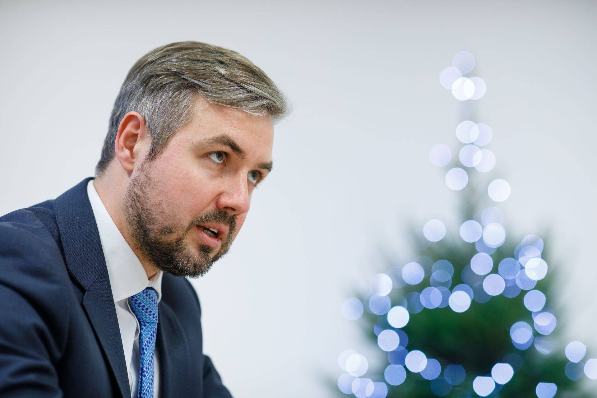 Uku Särekanno (RIA küberturvalisuse teenistuse juht) räägib levinumatest arvepettustest ja tegevjuhi petuskeemidest.