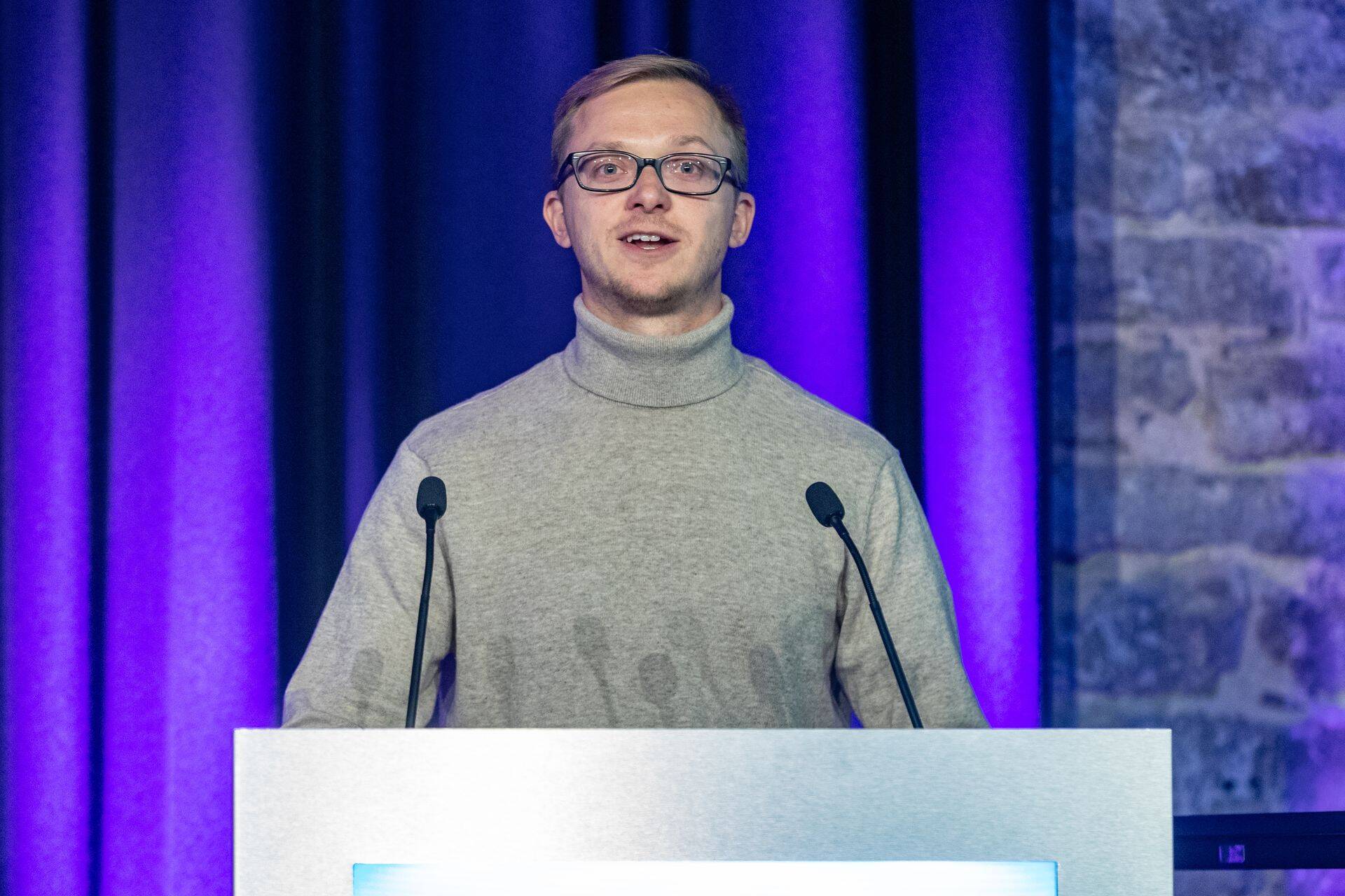 Margus Potisepa osalusega ja seni päikeseparke rajanud Sunmill plaanib Tapa valda ehitada energiasalvesti, mis on üks osa maakonda planeeritud suuremahulisest taastuvenergia investeeringust.