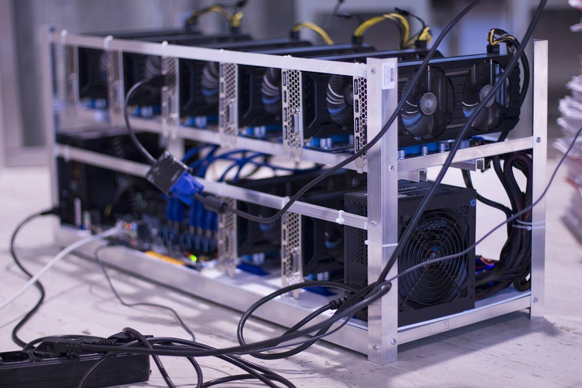 BBC нашла биткойны на $100 000 у хакеров