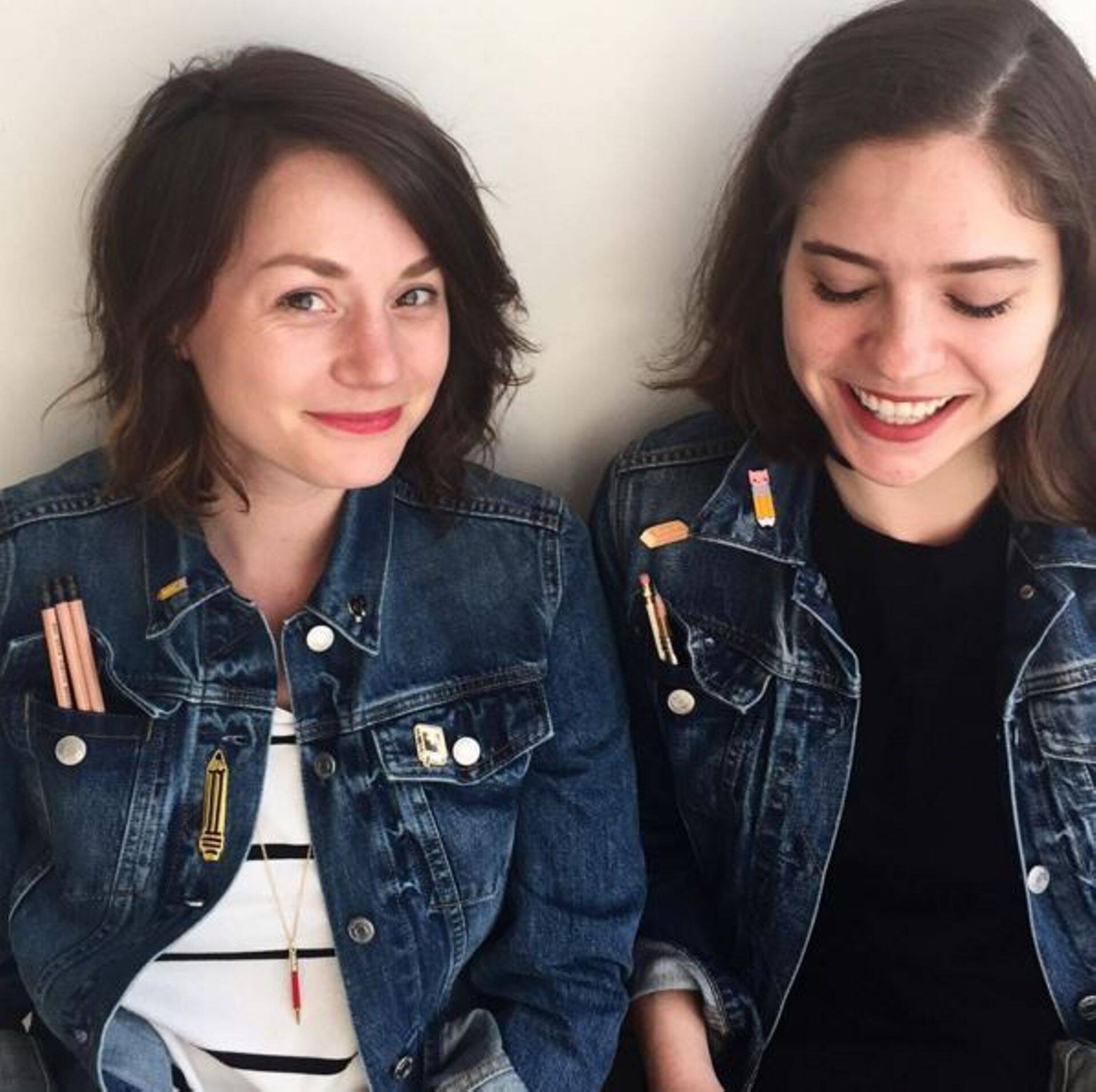 Caroline Weaver (paremal)