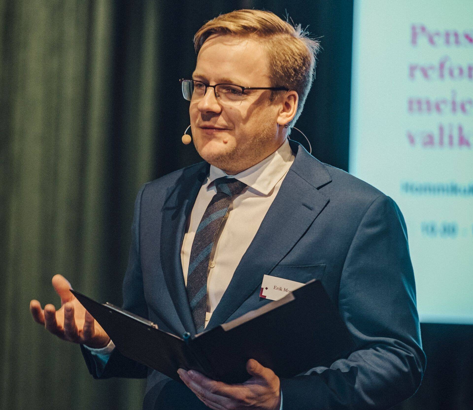 Erik Moora.