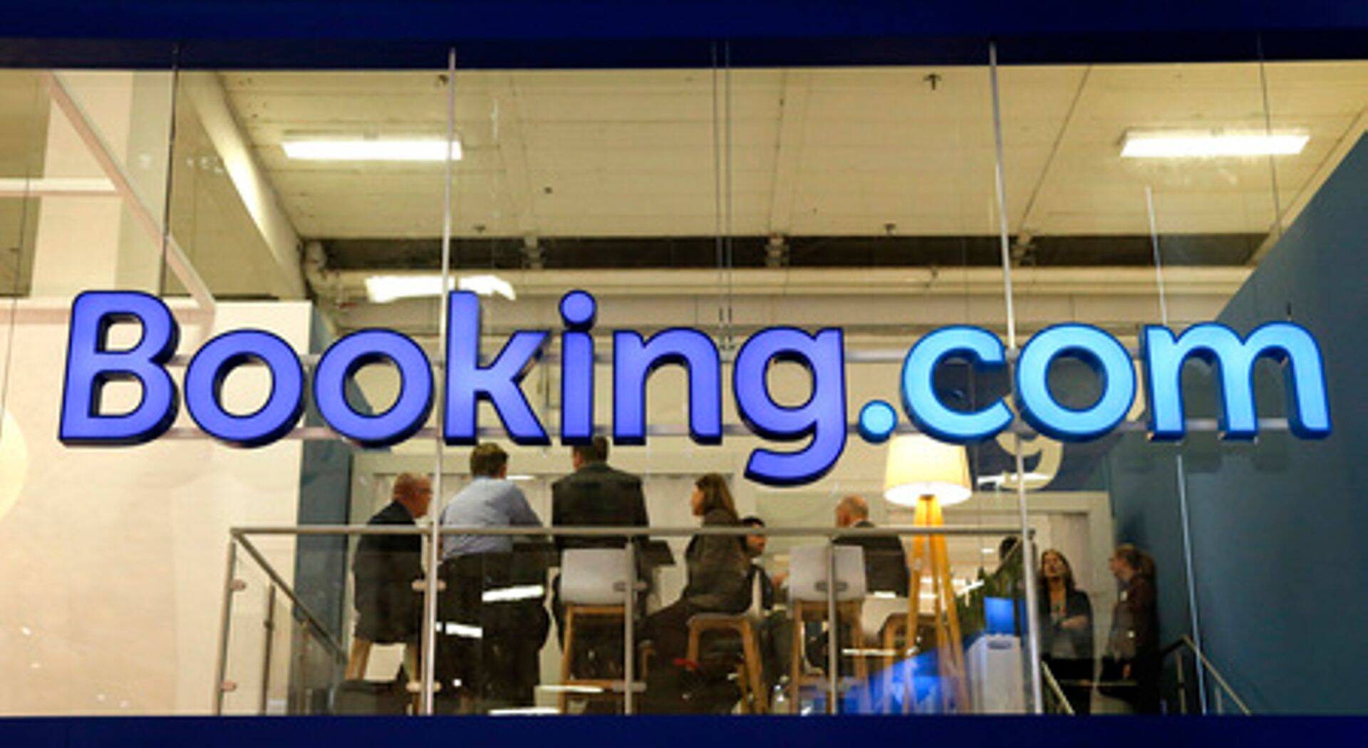 сервис бронирования Booking.com