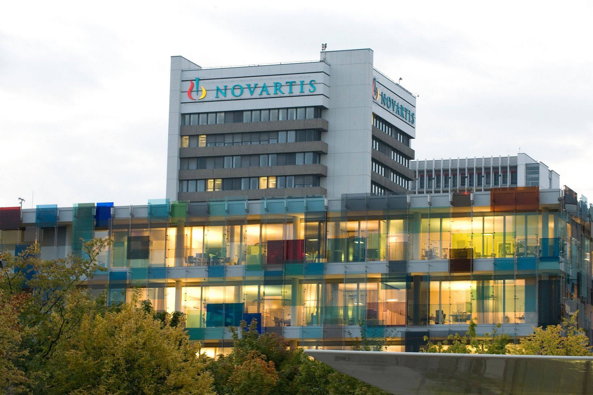 Ravimifirma Novartis sai Kreekas miljonite eurode suuruse altkäemaksu andmises süüdistuse.