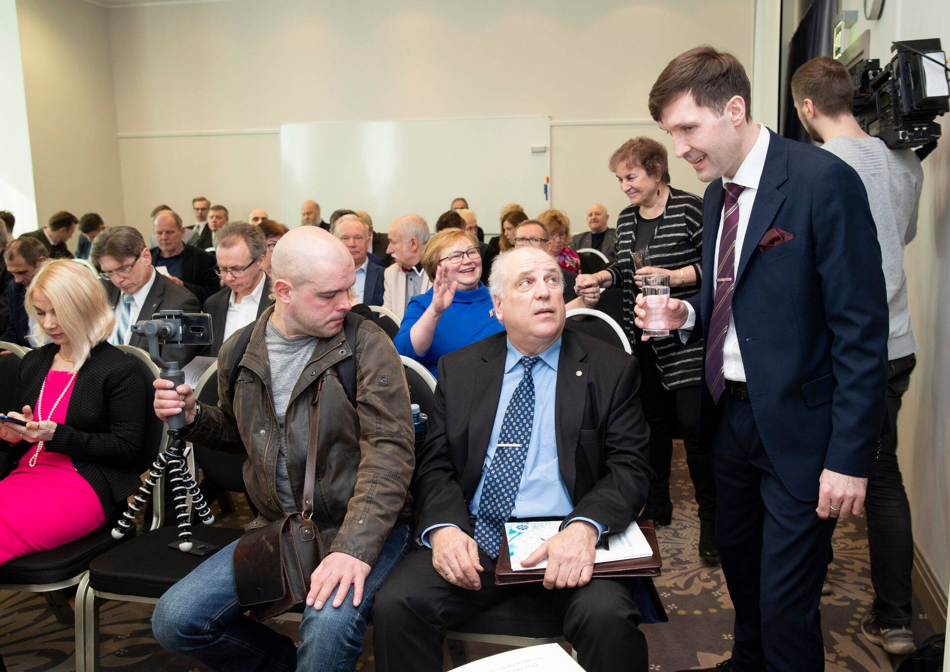 Maaeluminister Mart Järvik ja rahandusminister Martin Helme (EKRE)