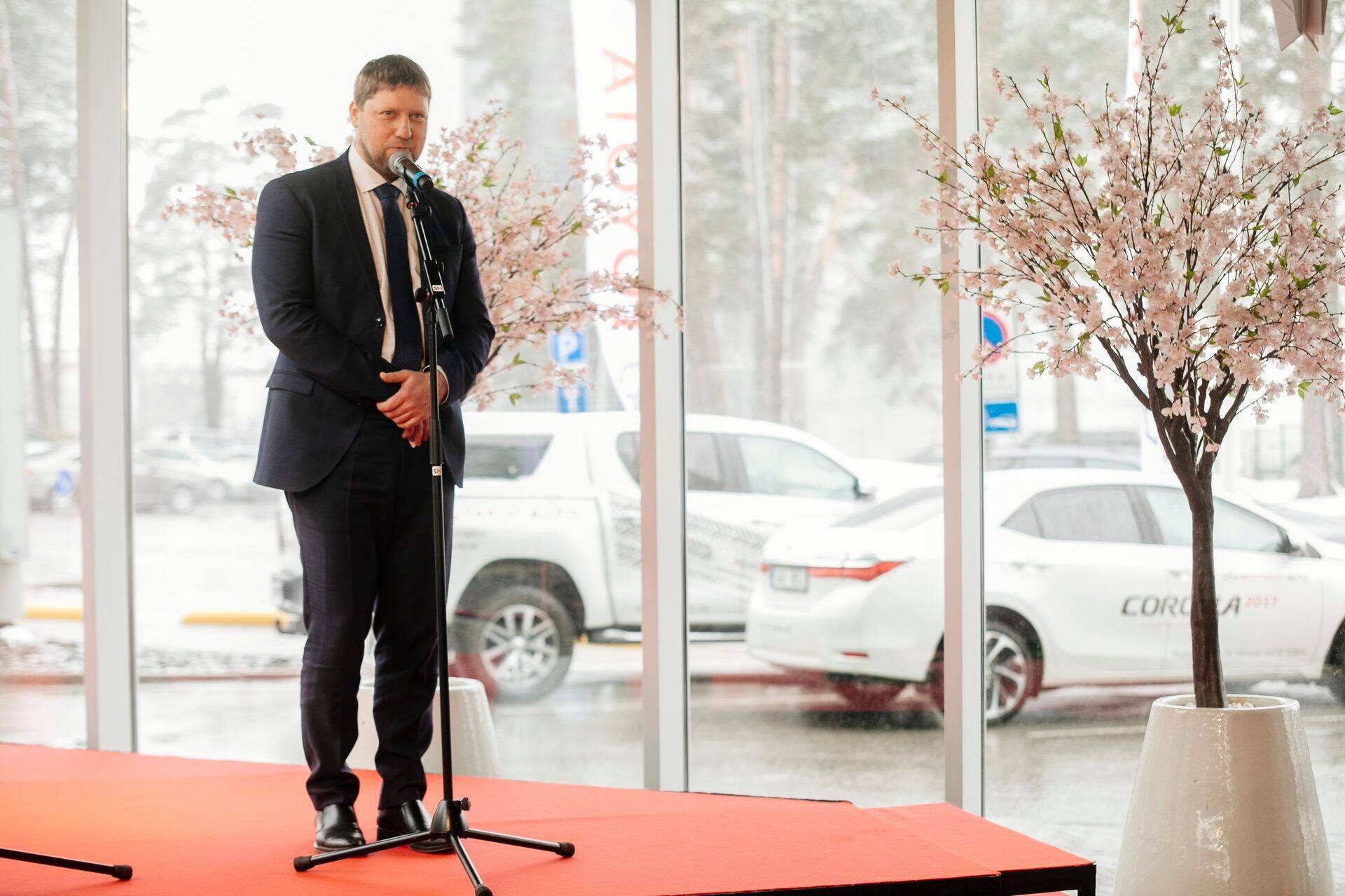 Merko Ehitus Eesti juhatuse esimehe Keit Paali sõnul soovitakse kampaaniaga tähelepanu juhtida ausale ärile.