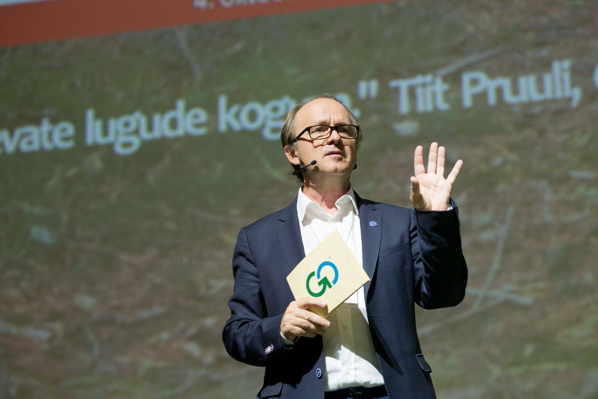 „Praegu on mul tunne, et meie riigivalitsejad kujutavad Eestit ette nagu Põhjamaade pensionifondi, et meil aega on ja küll jõuame kõike teha,“ rääkis Tiit Pruuli.