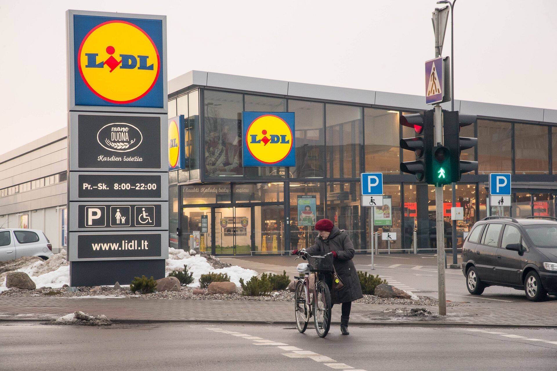 Leedus avab Lidl järgmisel nädalal juba 26. poe. “Me oleme huvitatud linnadest, kus on vähemalt 20 000 elanikku,” ütles Lidl Leedu kommunikatsioonijuht Agne Gaižauskiene.