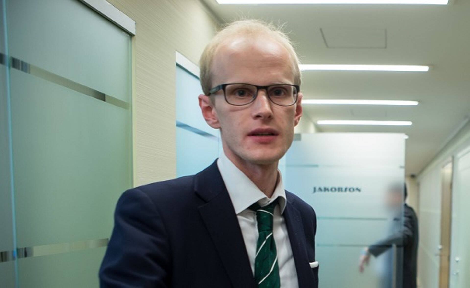 Vandeadvokaat Paul Keres.