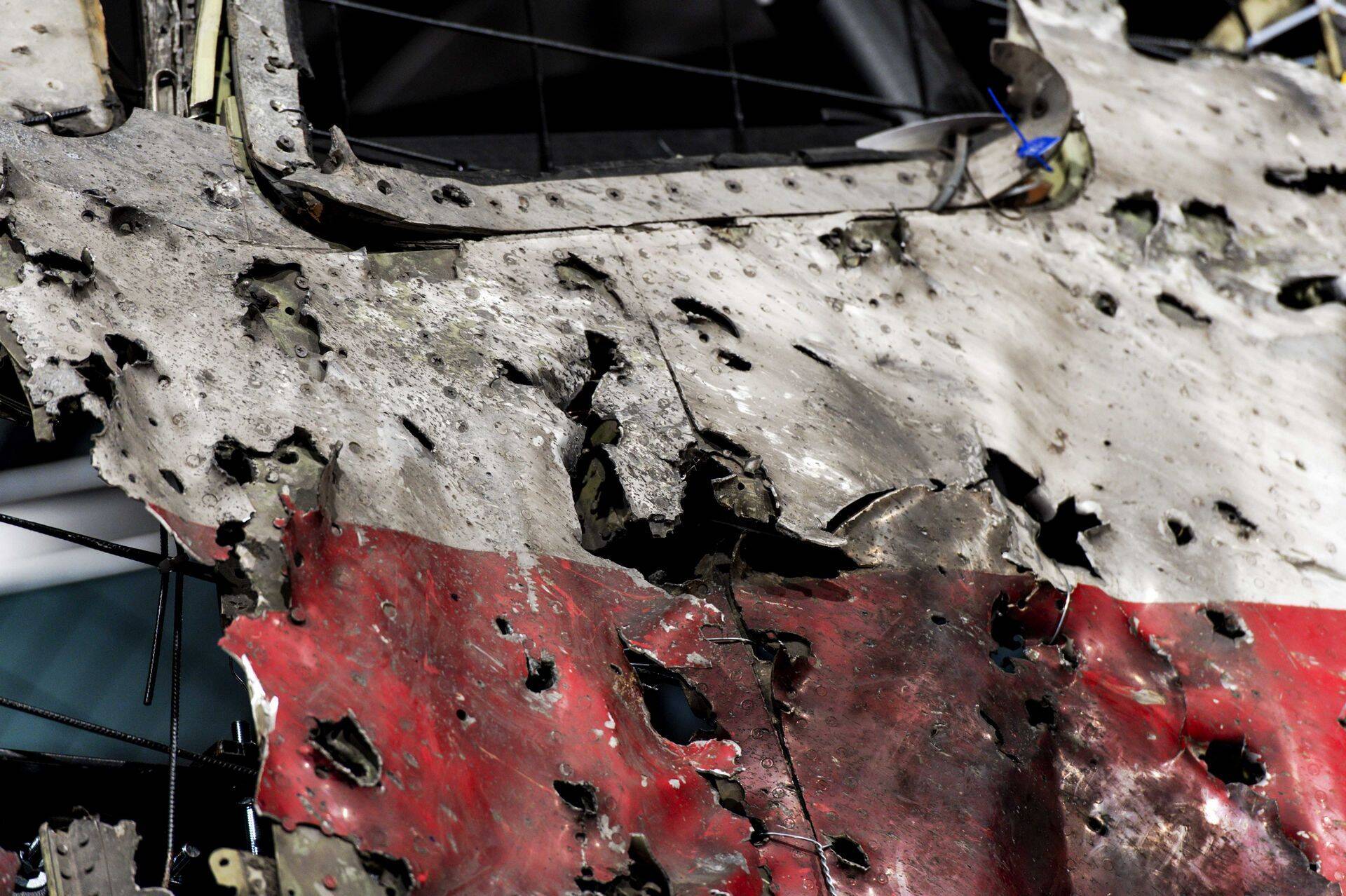 Malaysia Airlinesi lennu MH17 keretükk, mida näidati Hollandi uurijate raportit tuvustaval pressikonverentsil.