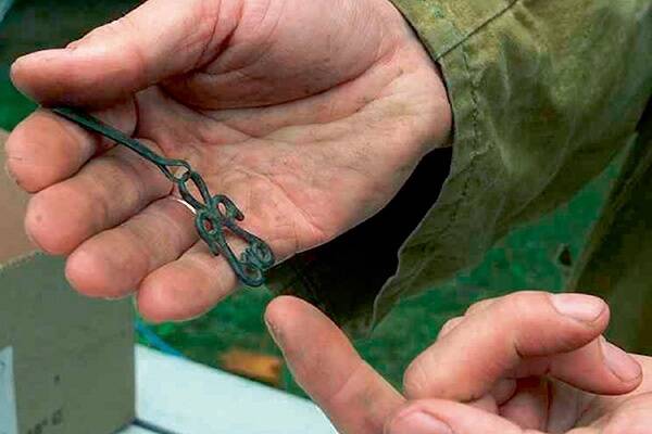 Keava linnamäel väljakaevamisi teinud arheoloog Valter Langi sõnul on tegu Eesti ühe suurema leiutihedusega linnusega. © Arno Saar / sl õhtuleht / Scanpix