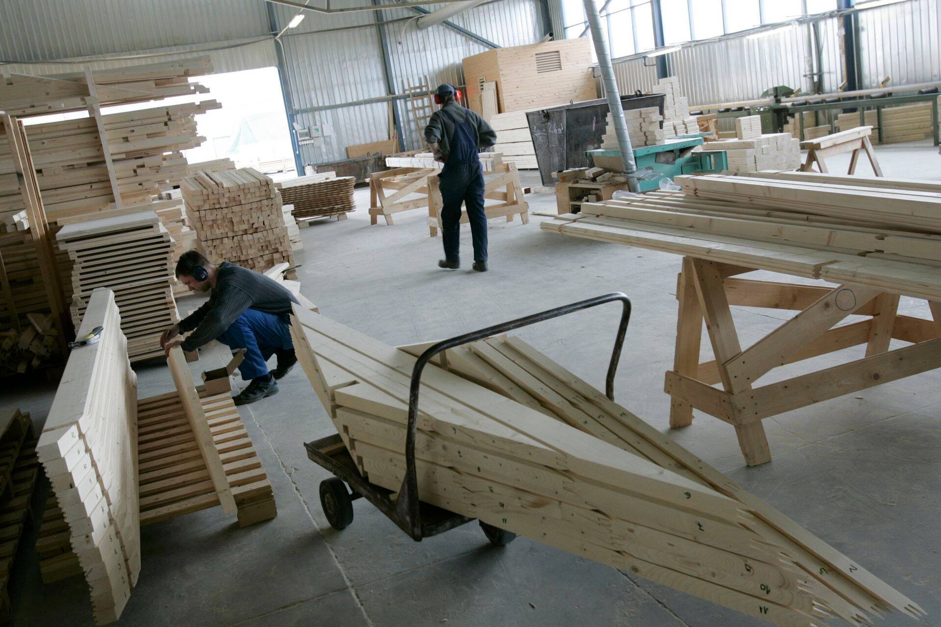 Valmeco AS, которое занимается в основном производством домов из бруса,