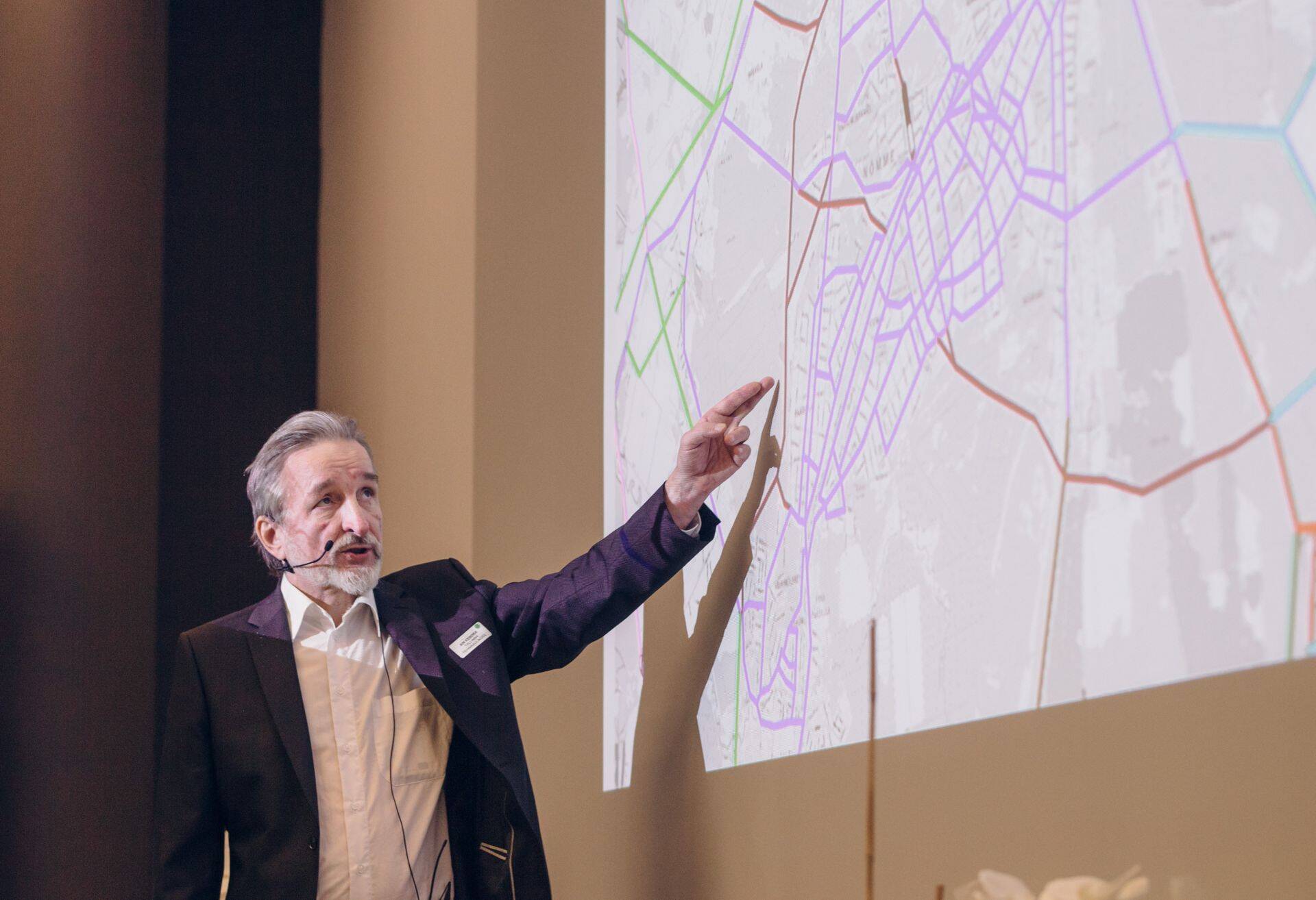 T-Konsult OÜ juht Ain Kendra väidab, et 2+2 on juurde vaja, kuid hästi läbimõeldud tingimustel.