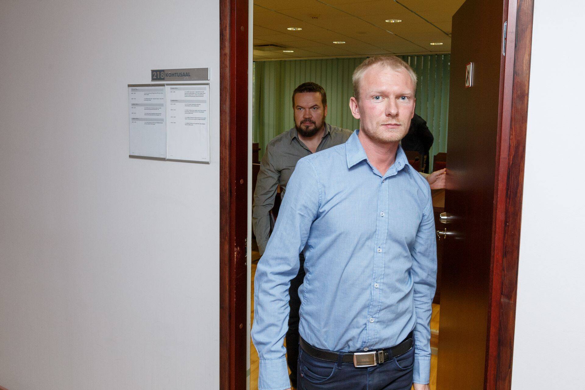 Kalev Kosk (esiplaanil) sai rahalise karistuse, Margo Möller tingimisi vangistuse ja ettevõtluskeelu.