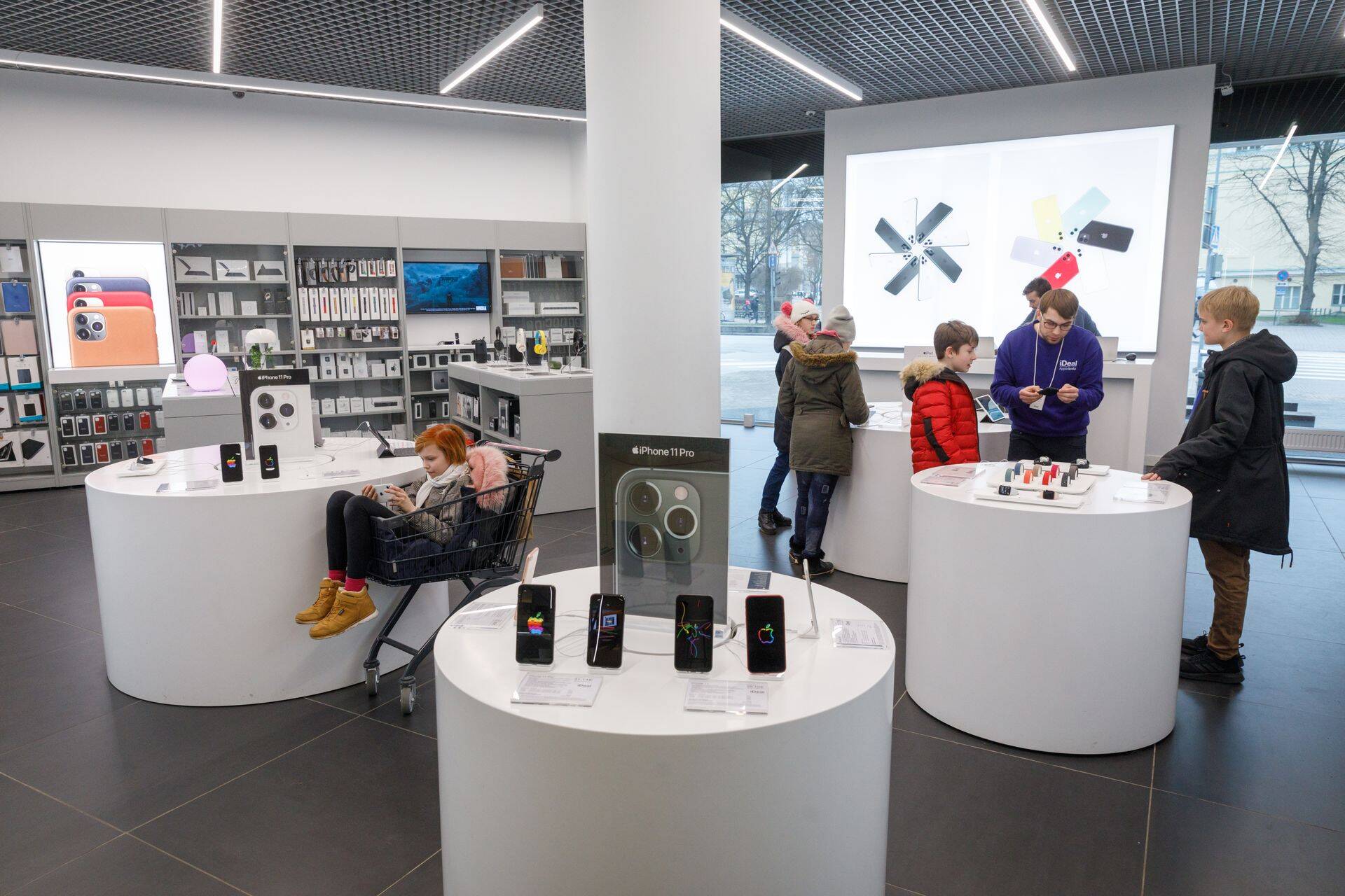 iDeal kauplus Solarise keskuses. Tallinn (EST). Foto: Andras Kralla, Äripäev/Scanpix Baltics