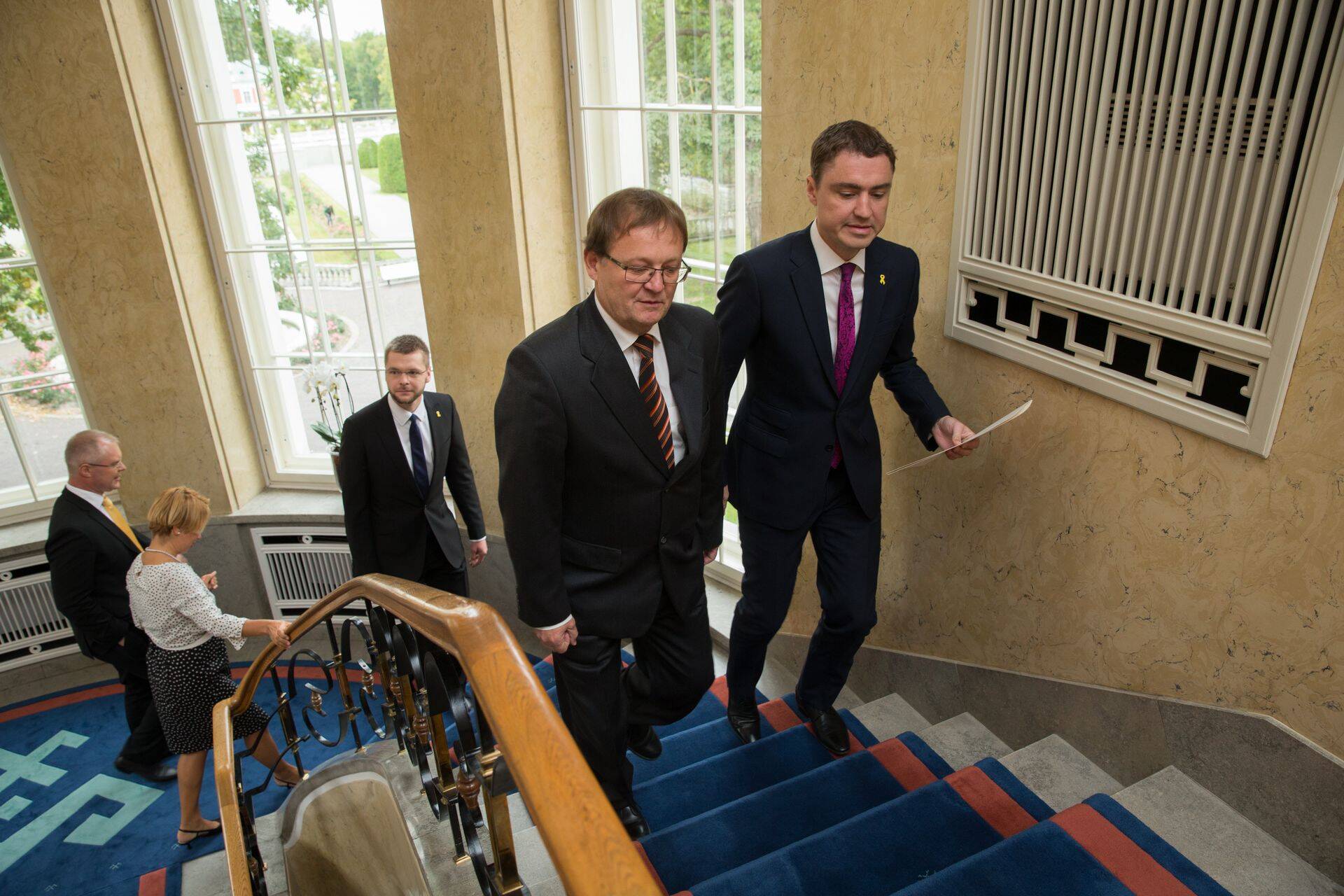 President nimetas uued ministrid