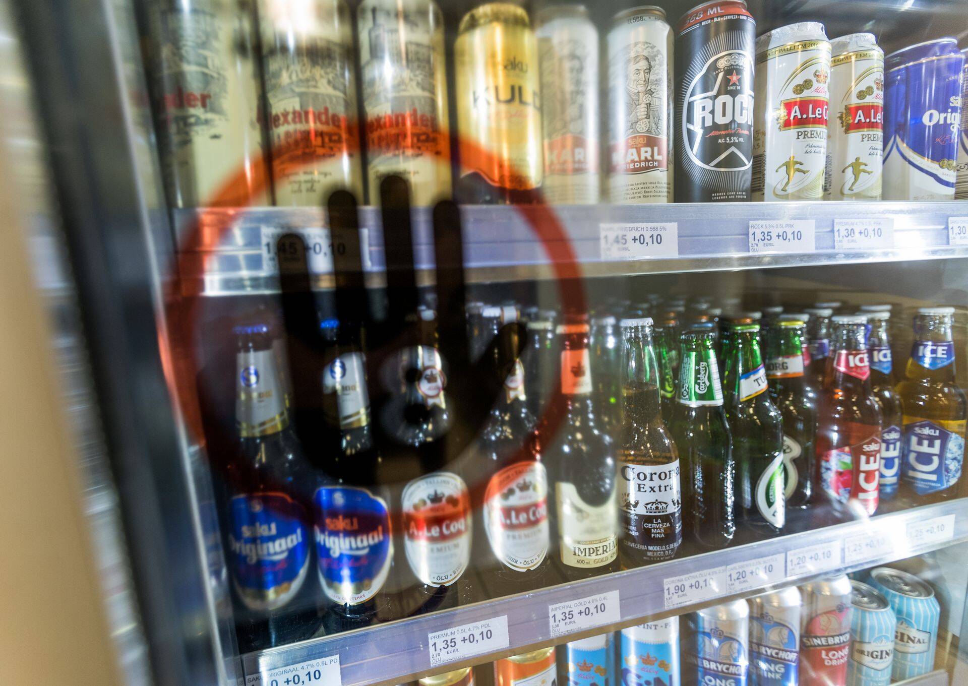 Valdav osa elanikke ei lubaks alkoholireklaame tänavale ja üle poole elanikest keelustaks alkoholieklaamid ka meedia kanalites.