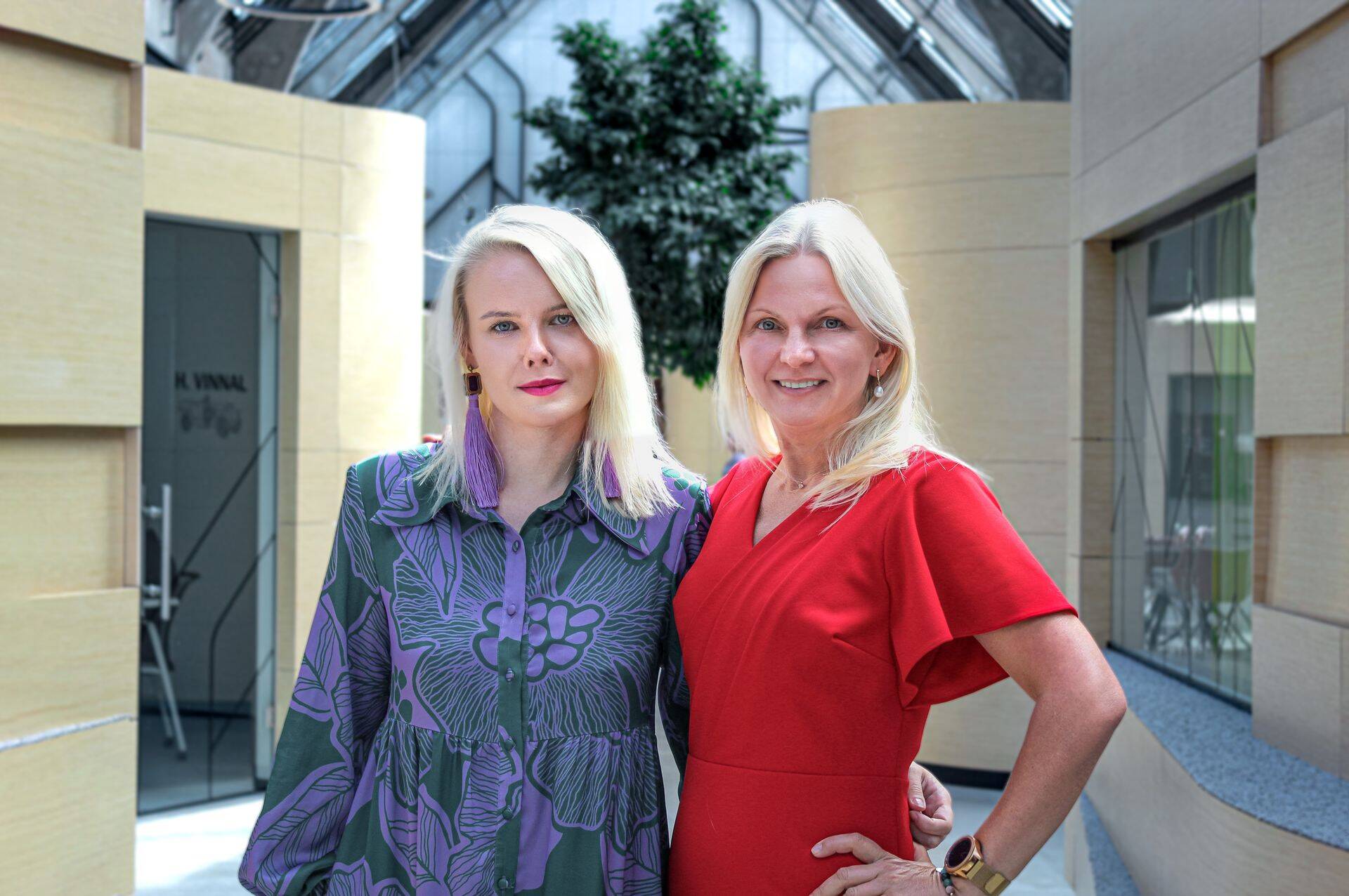 OlyBeti turundusdirektor Liina Liiv ja Olympic Entertainment Groupi juhatuse liige ja personalidirektor Helena Evert.