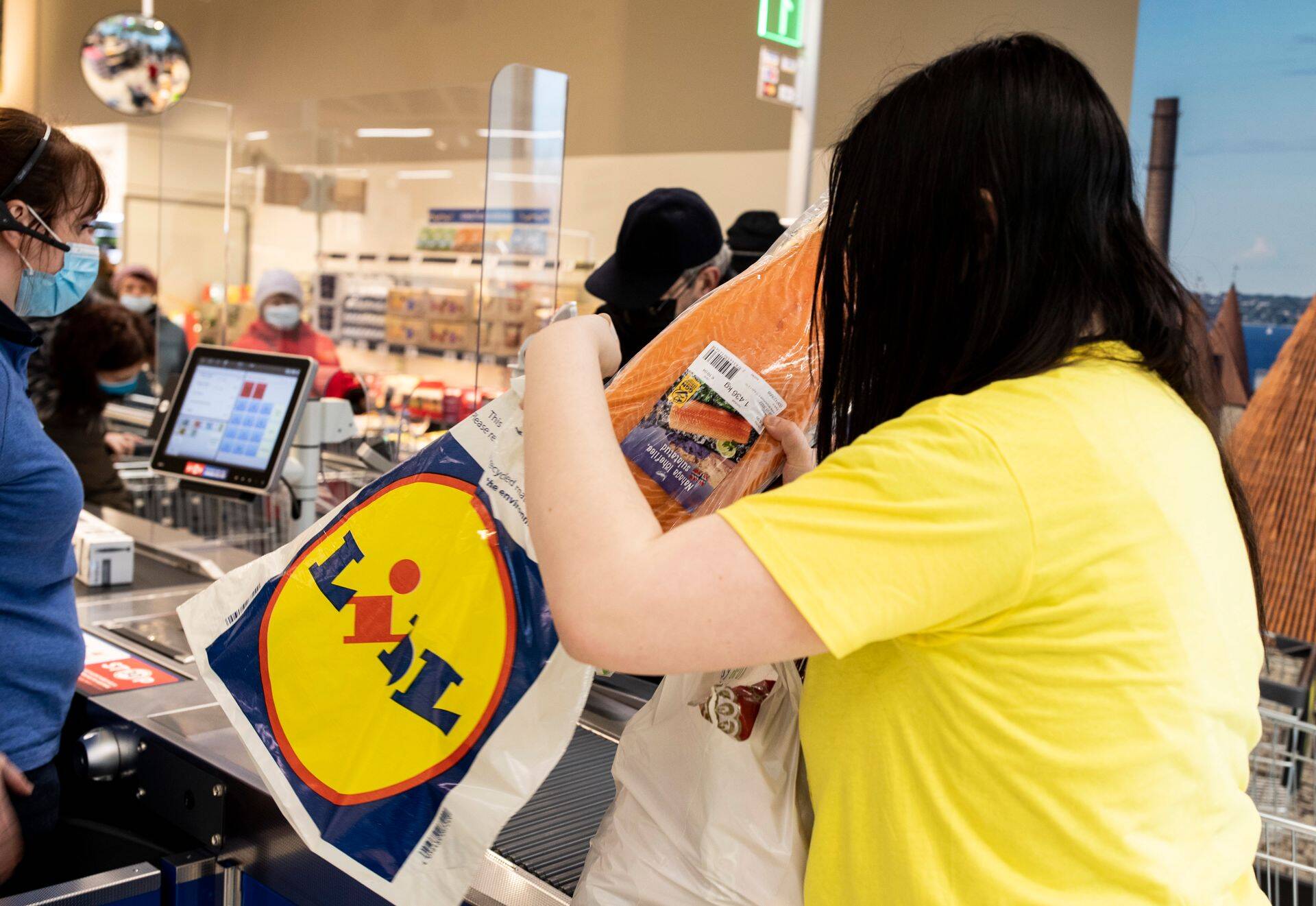 Lidl maksab oma töötajatele enim.