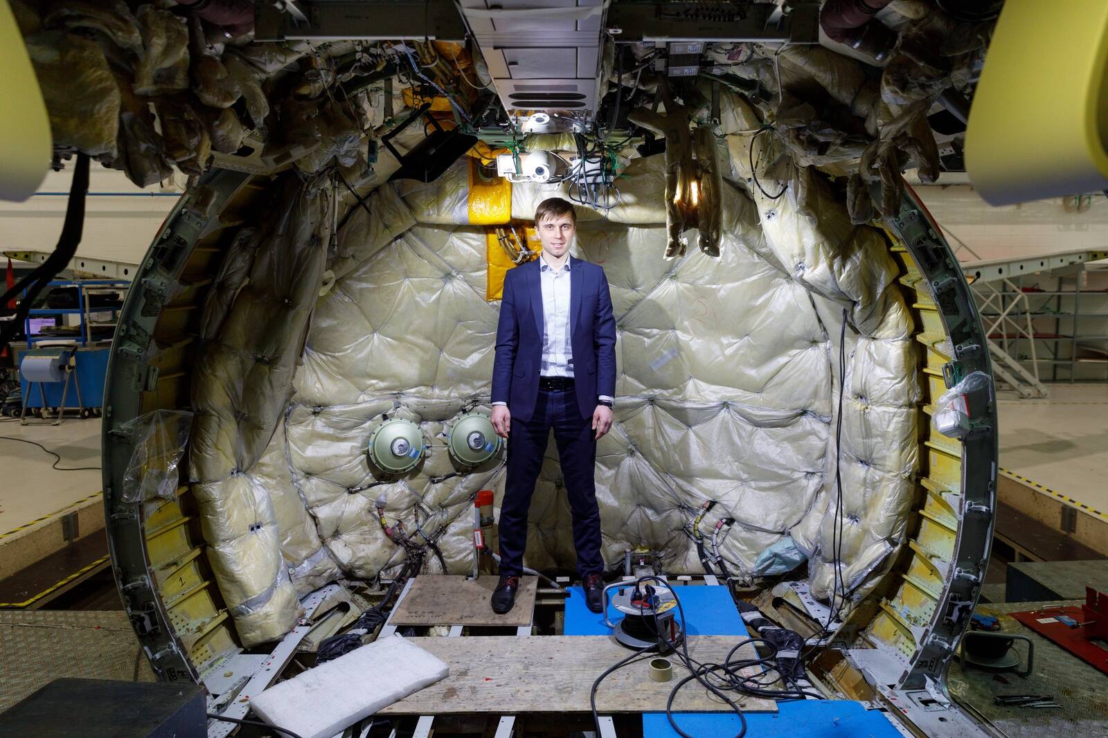 Lennukihooldusteenust pakkuva Magnetic MRO juht Risto Mäeots selgitab saates, et nende ettevõtet välistöötajateta poleks.