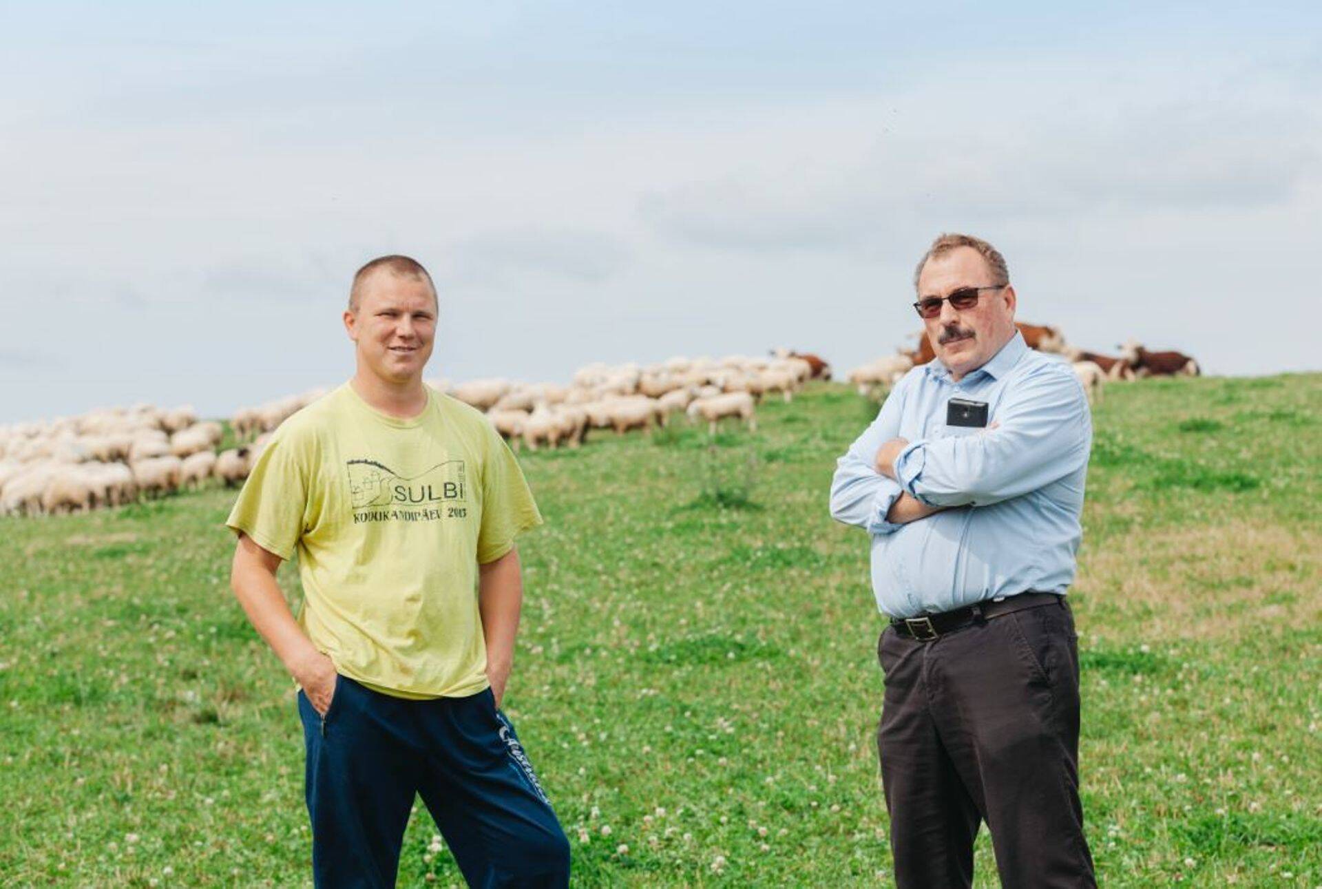 2019.aasta parima talu tiitli võitnud Roosu talu peremehed.
