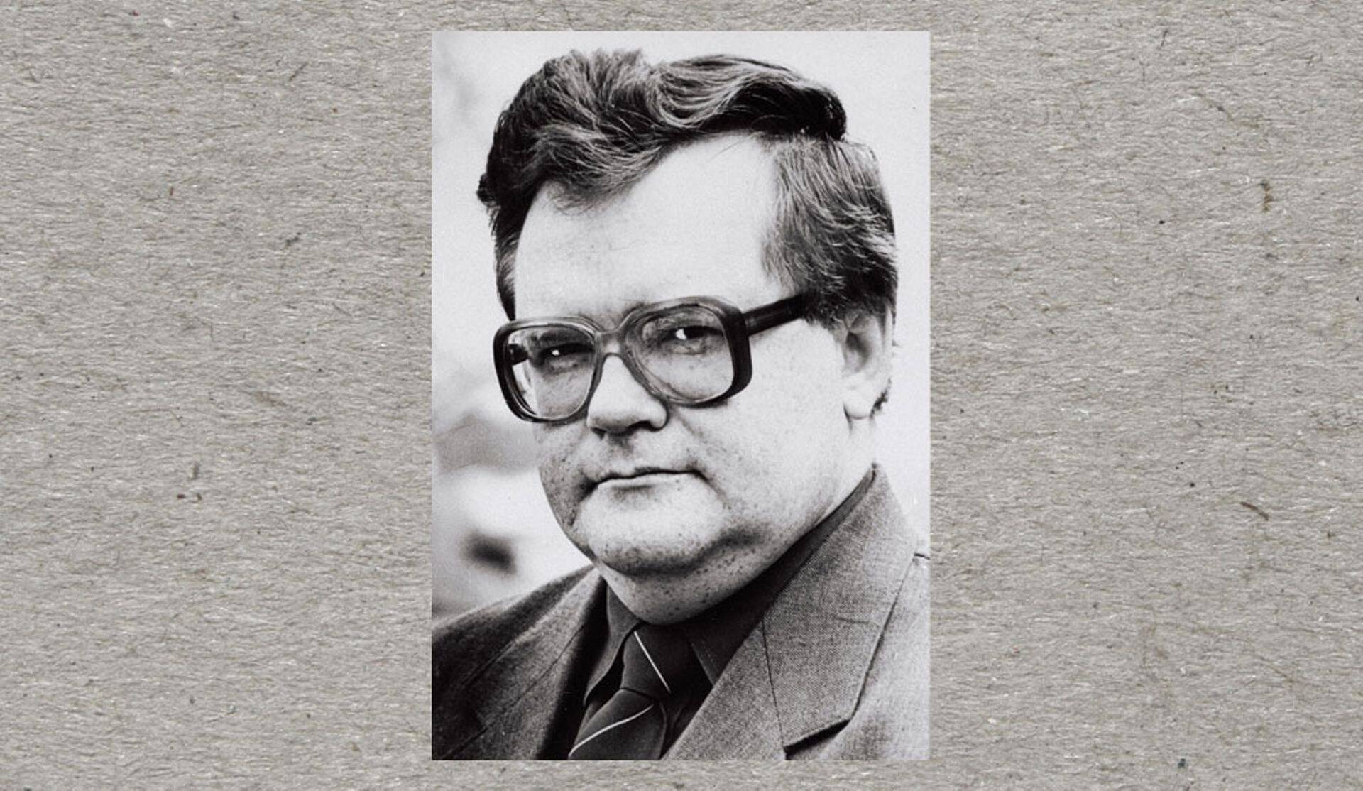 Edgar Savisaar mais 1988.