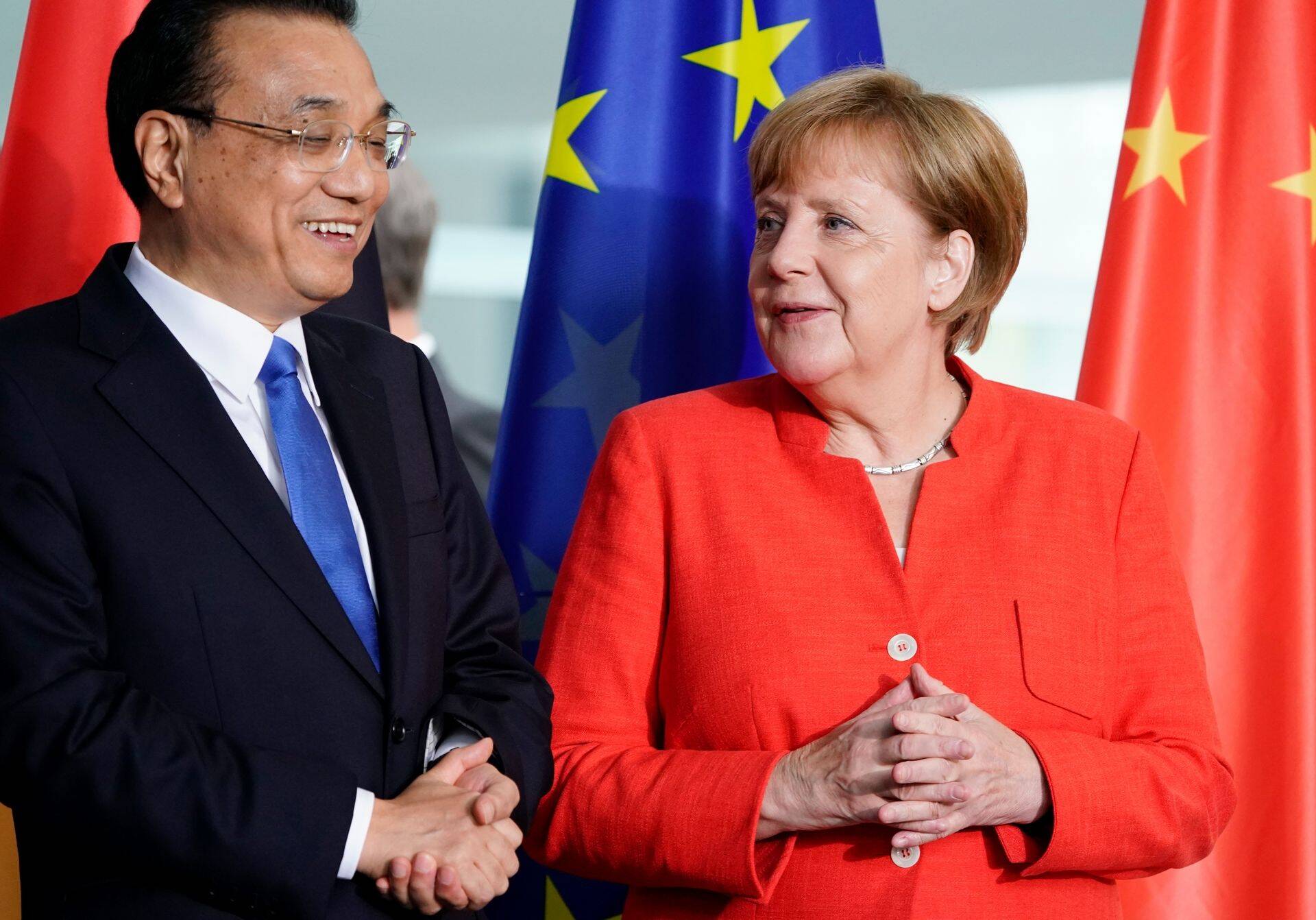 Li Keqiang ja Angela Merkel 9. juuli kohtumisel.