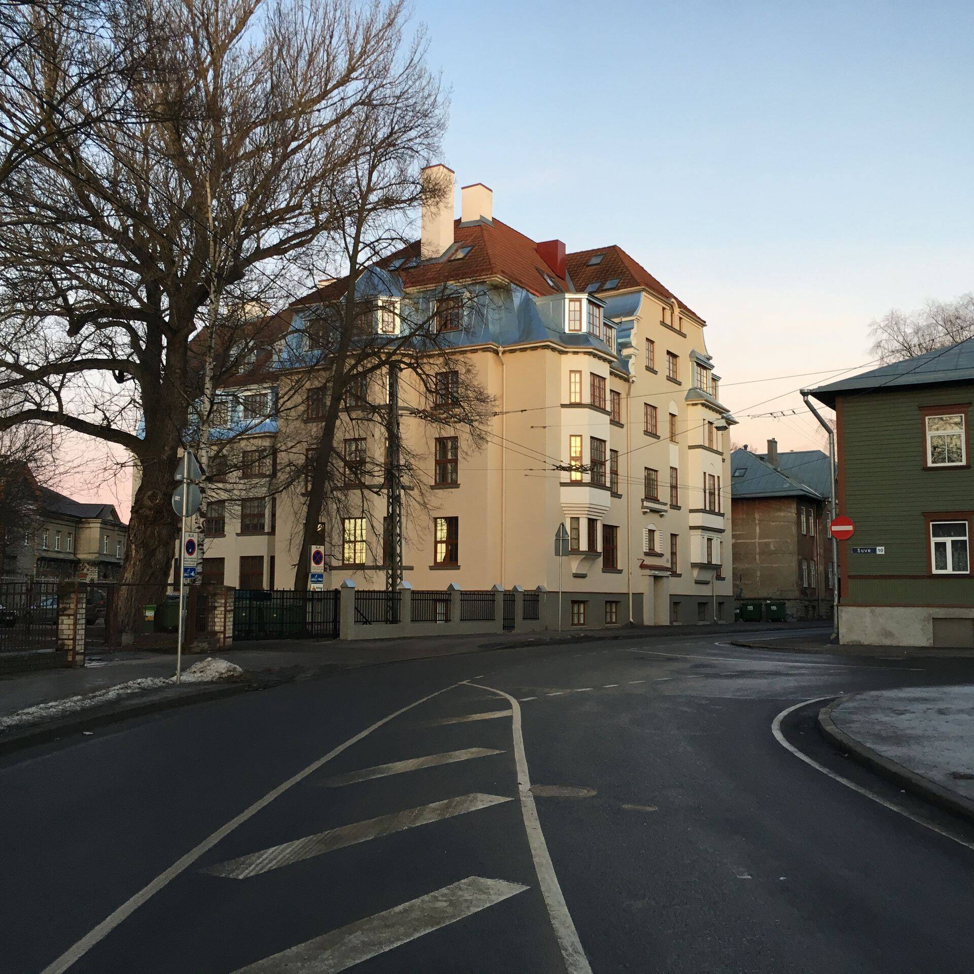 Kortermaja Tallinnas Kassisaba ja Telliskivi piirkonna piiril.